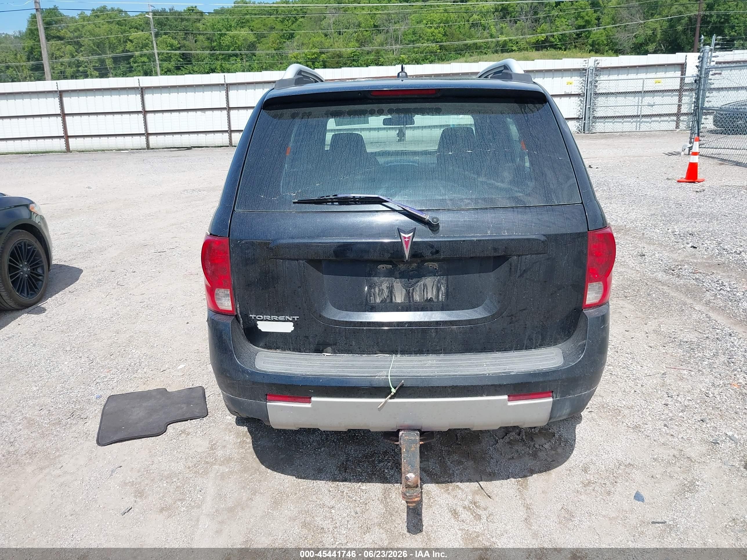 2008 Pontiac Torrent   Black vin: 2CKDL33F486028714
