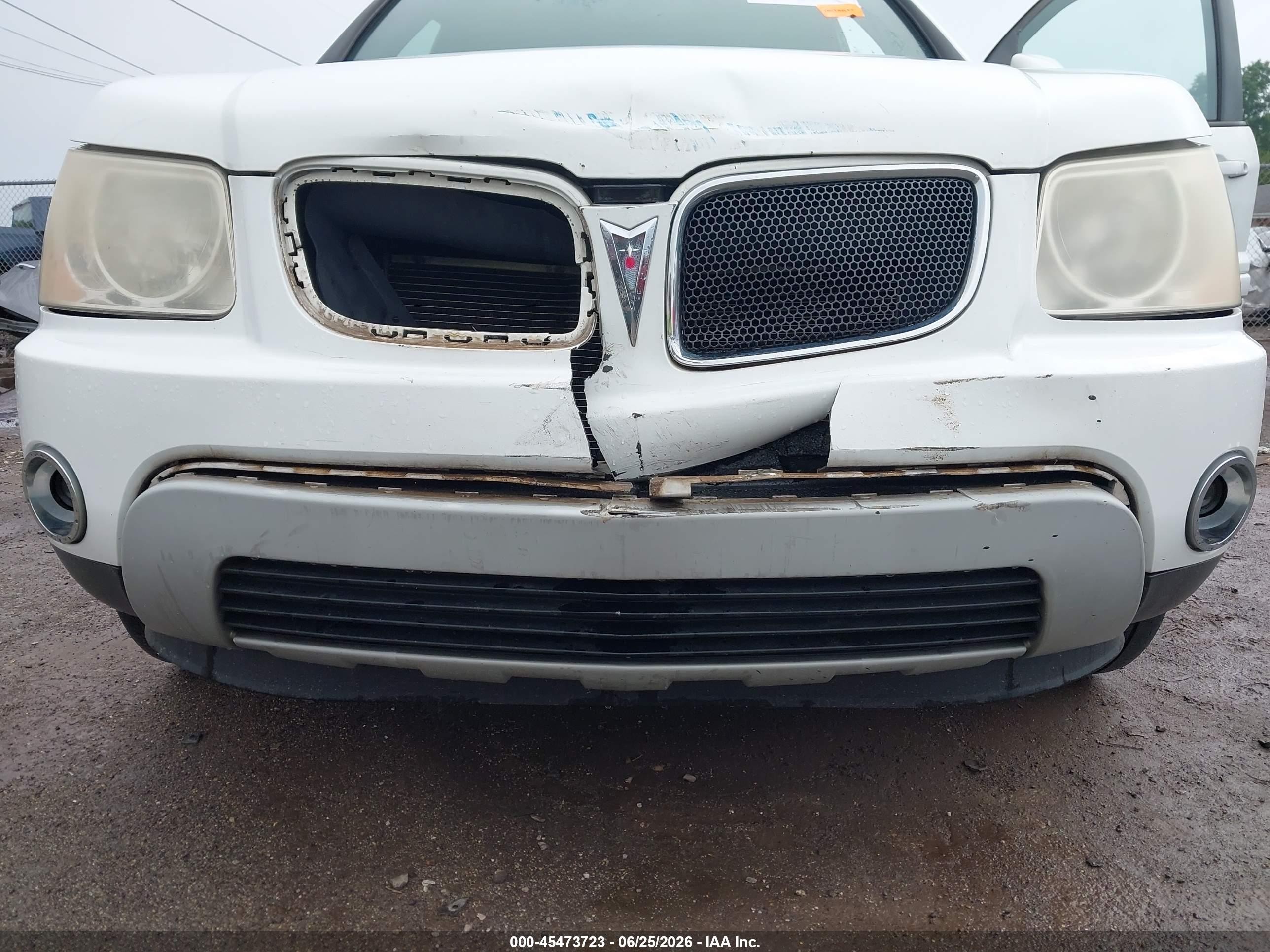 2009 Pontiac Torrent   White vin: 2CKDL33F496224167