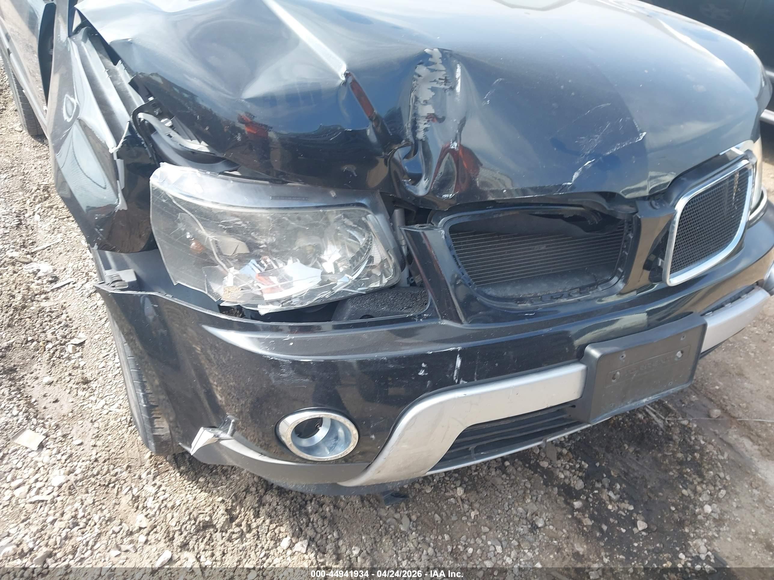 2008 Pontiac Torrent   Black vin: 2CKDL33F986056038