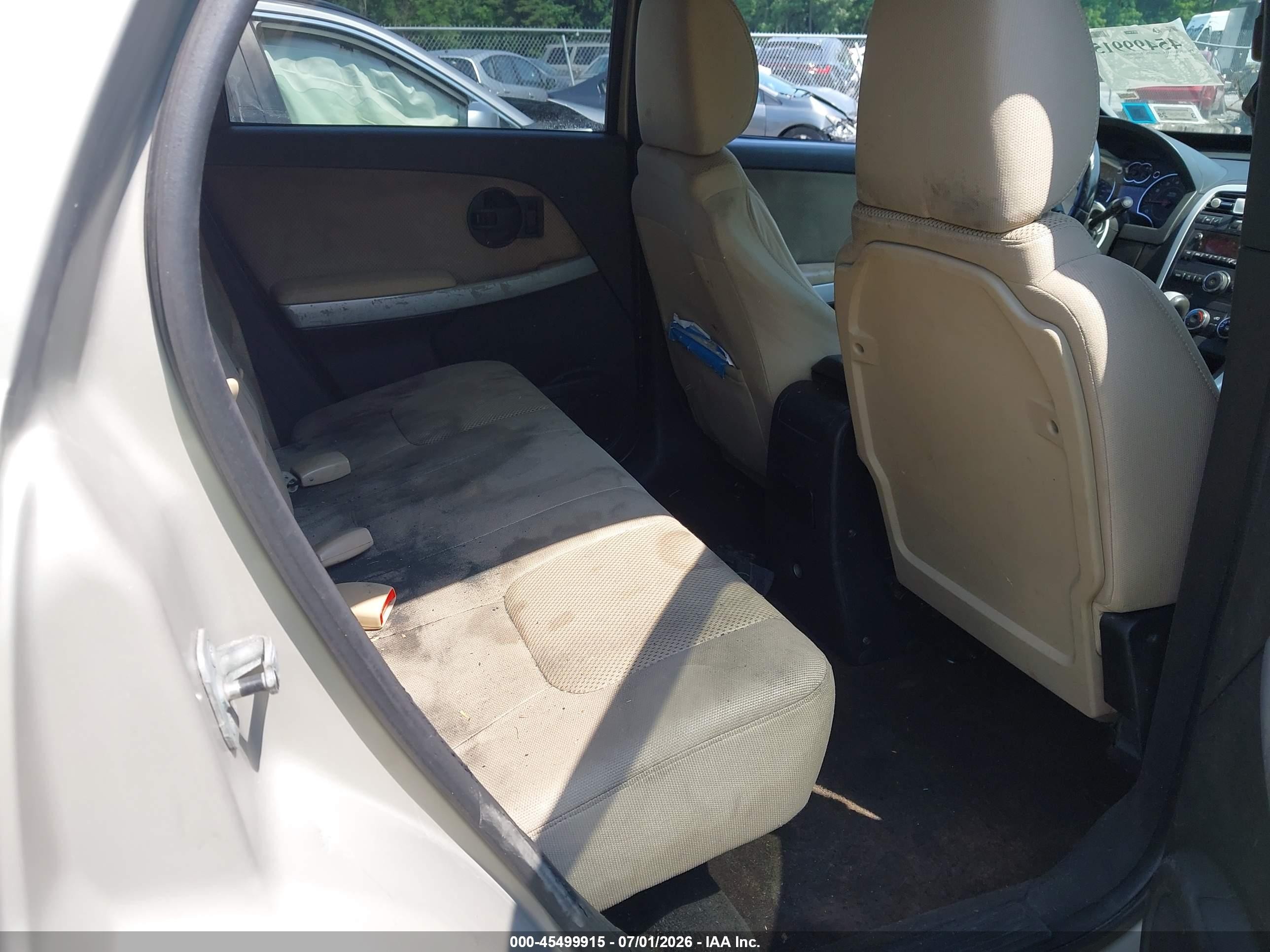 2009 Pontiac Torrent   Gold vin: 2CKDL43F296250935