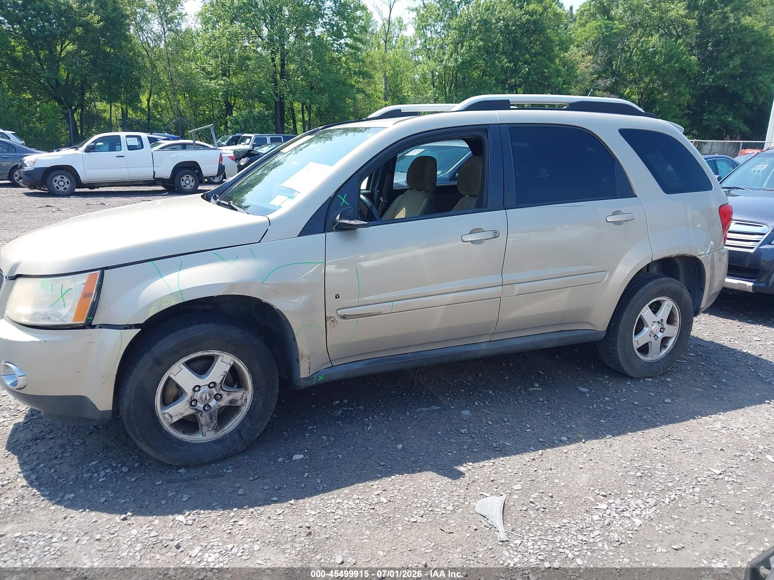 2009 Pontiac Torrent   Gold vin: 2CKDL43F296250935