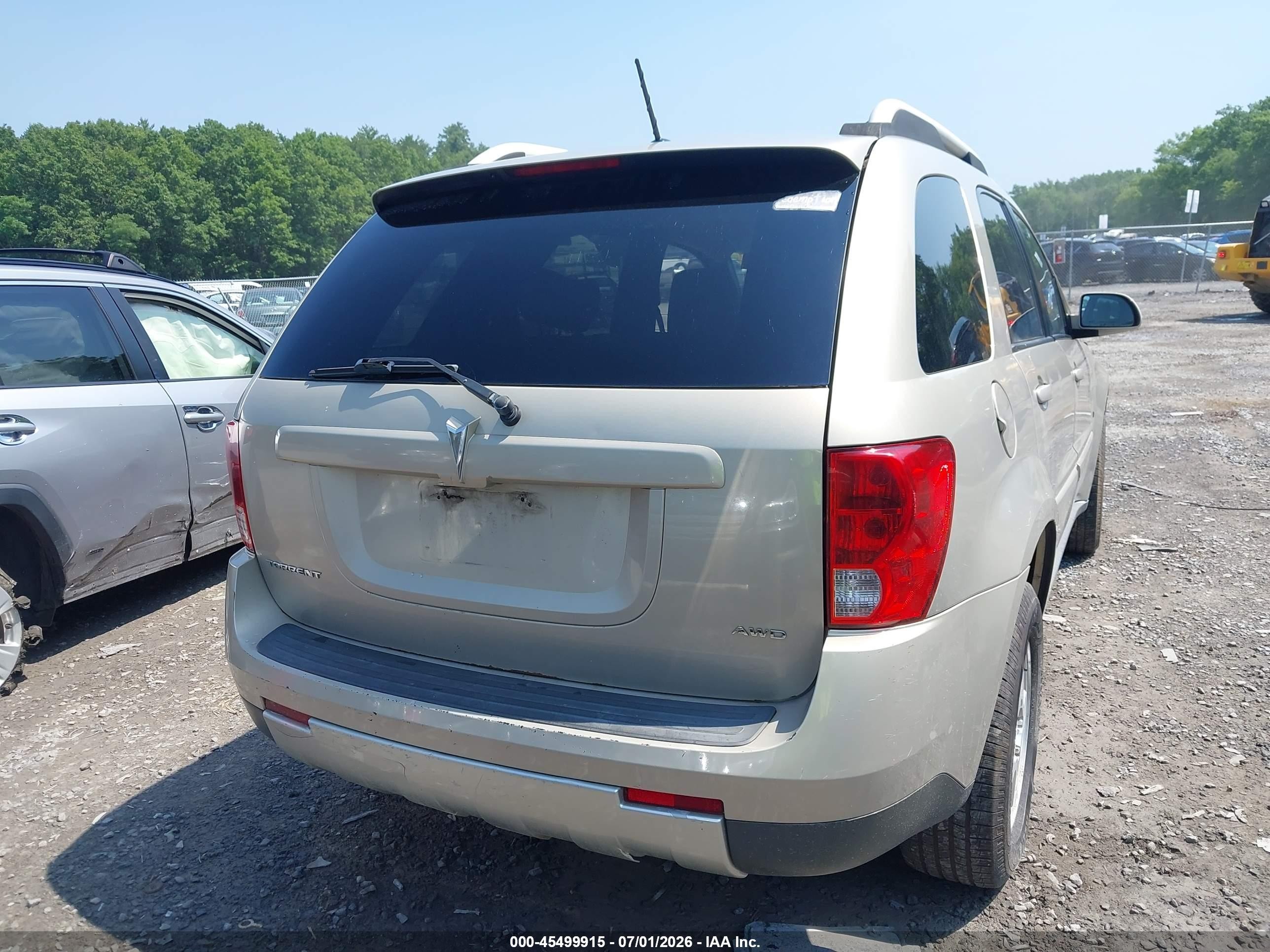 2009 Pontiac Torrent   Gold vin: 2CKDL43F296250935