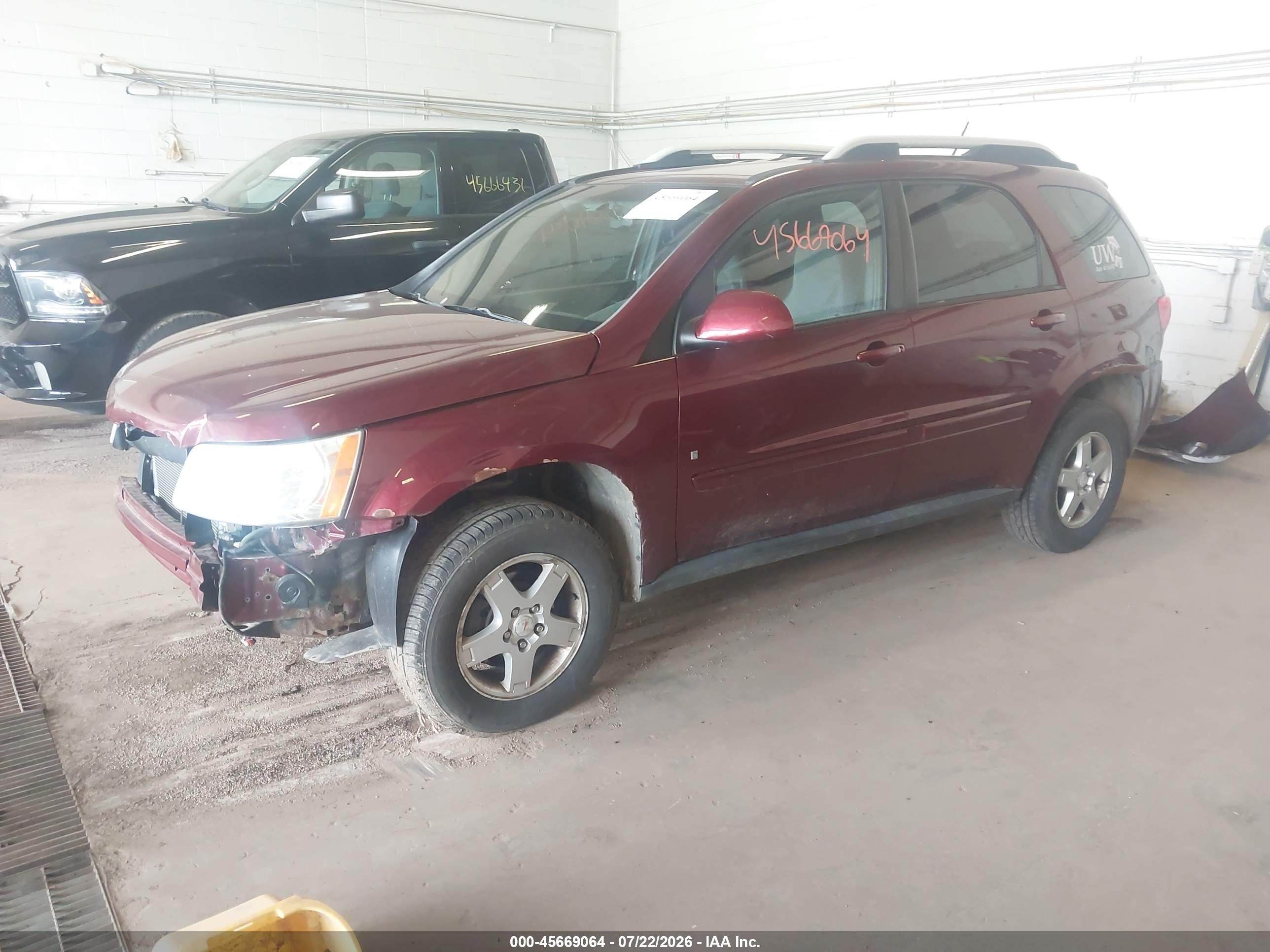 2009 Pontiac Torrent   Красный vin: 2CKDL43F596217413