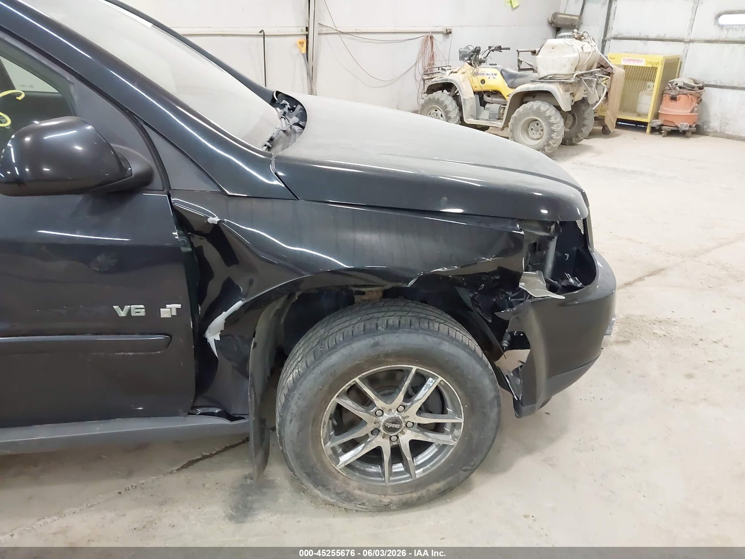 2008 Pontiac Torrent   Black vin: 2CKDL43F686024413