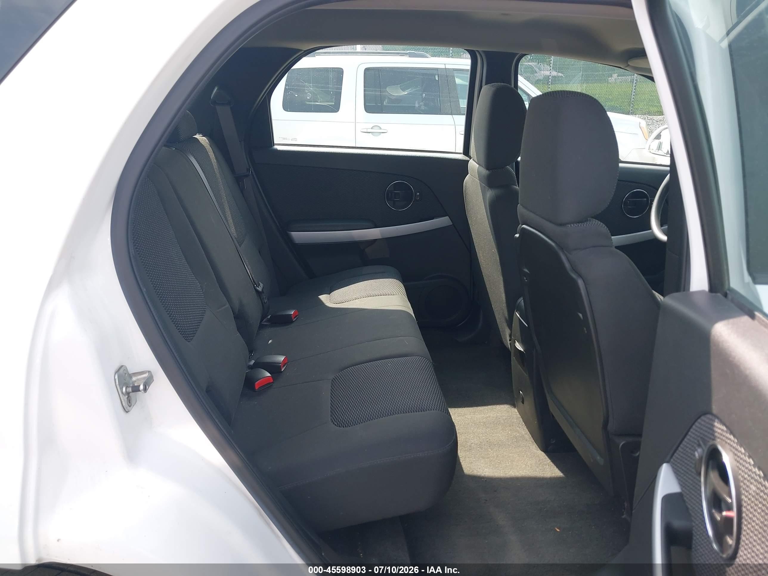 2007 Pontiac Torrent   White vin: 2CKDL63F076063623