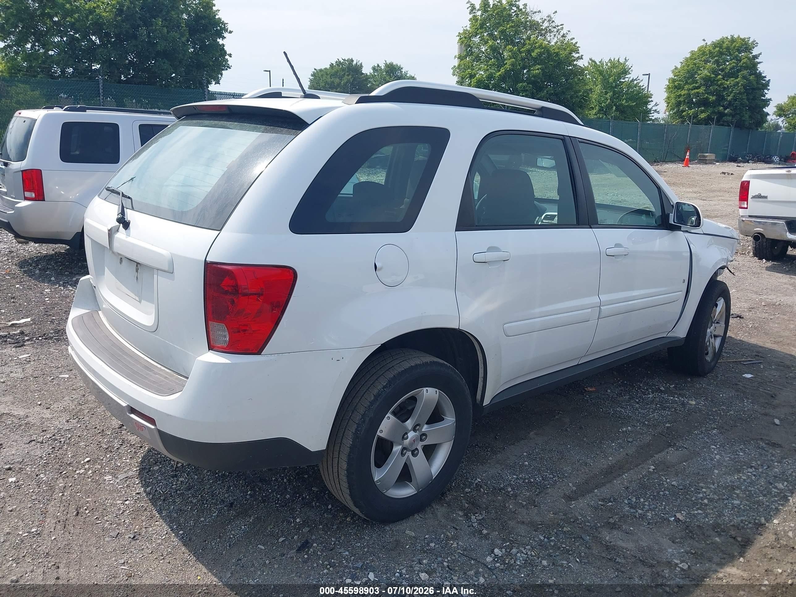 2007 Pontiac Torrent   White vin: 2CKDL63F076063623