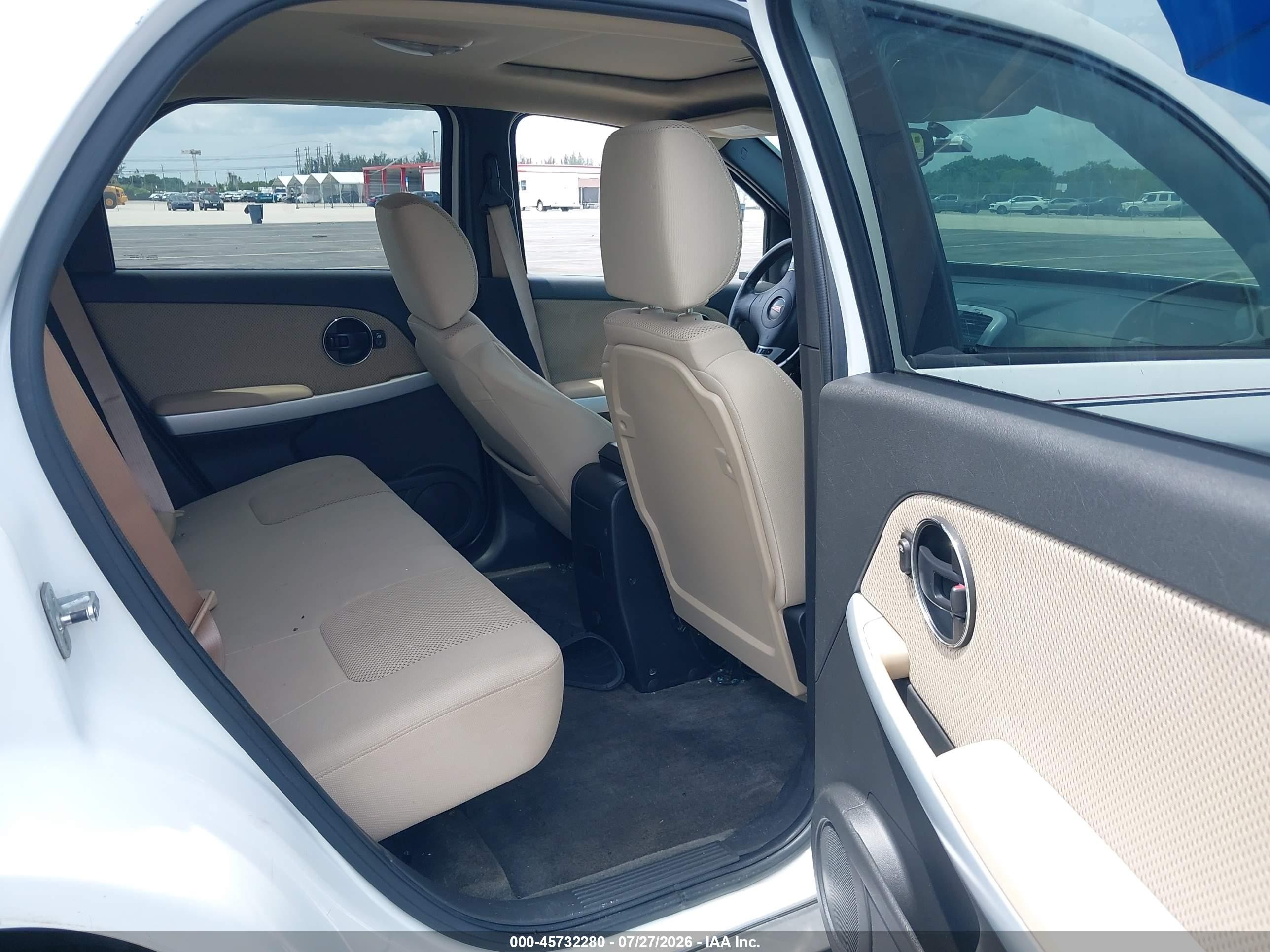 2007 Pontiac Torrent   Белый vin: 2CKDL63F076071673