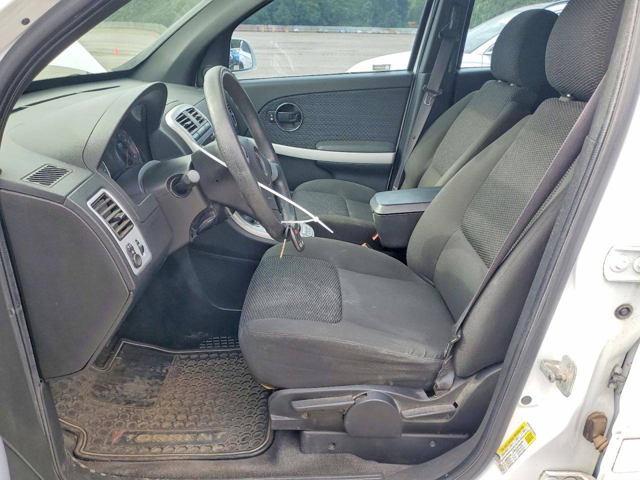 2007 Pontiac Torrent Белый vin: 2CKDL63F576044064