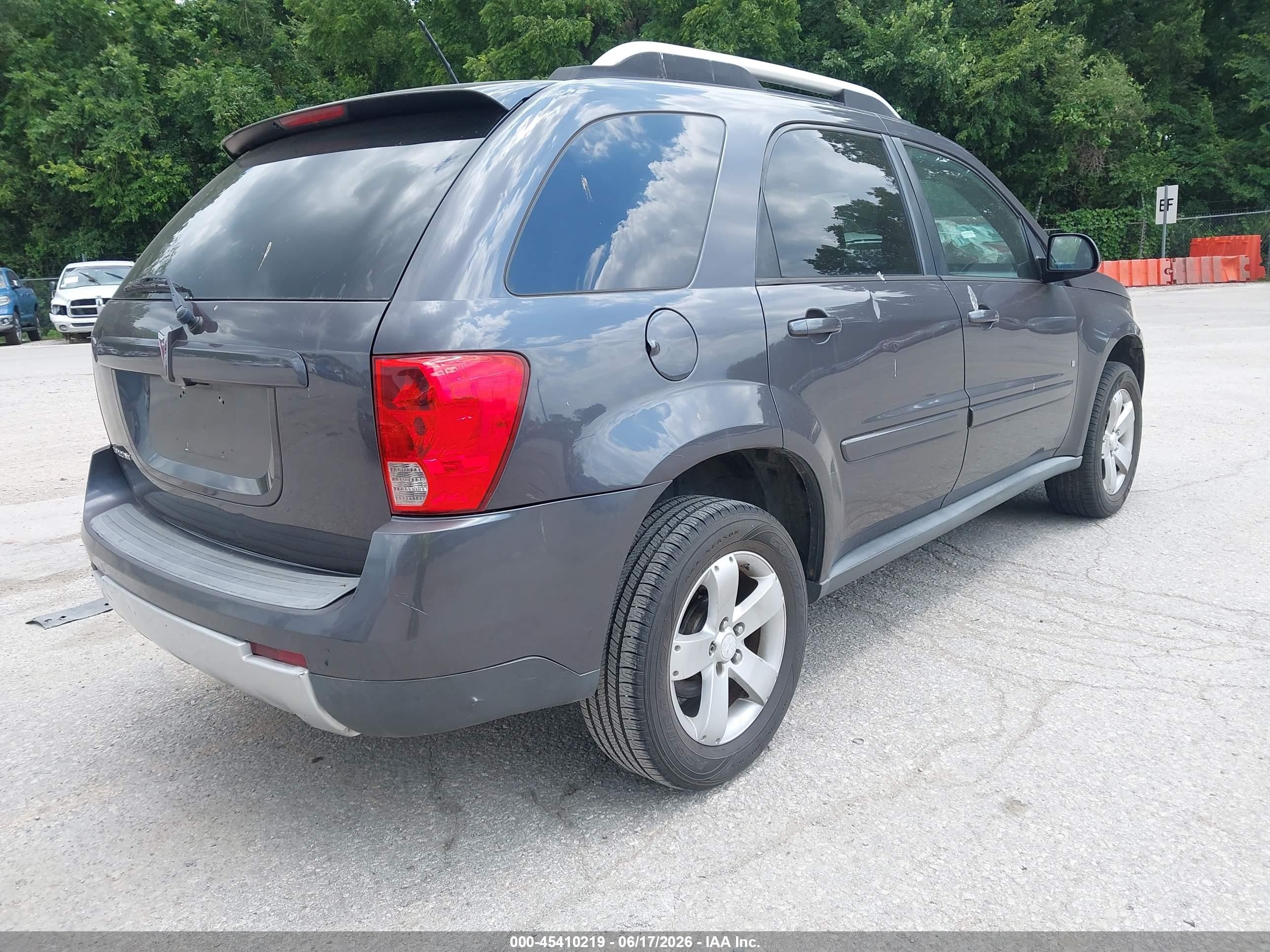 2007 Pontiac Torrent   Gray vin: 2CKDL63F676067918