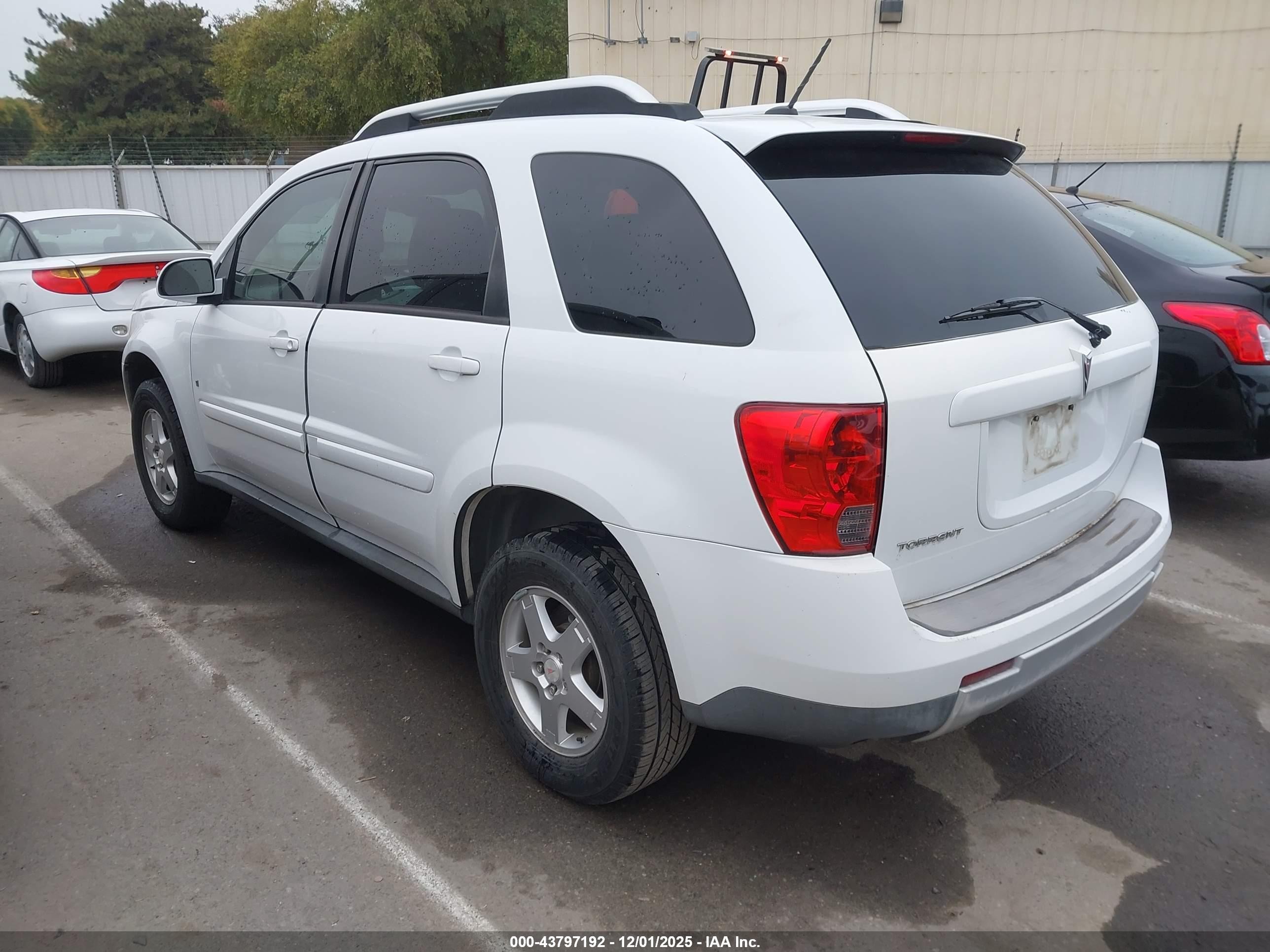 2007 Pontiac Torrent   Белый vin: 2CKDL63F876072571