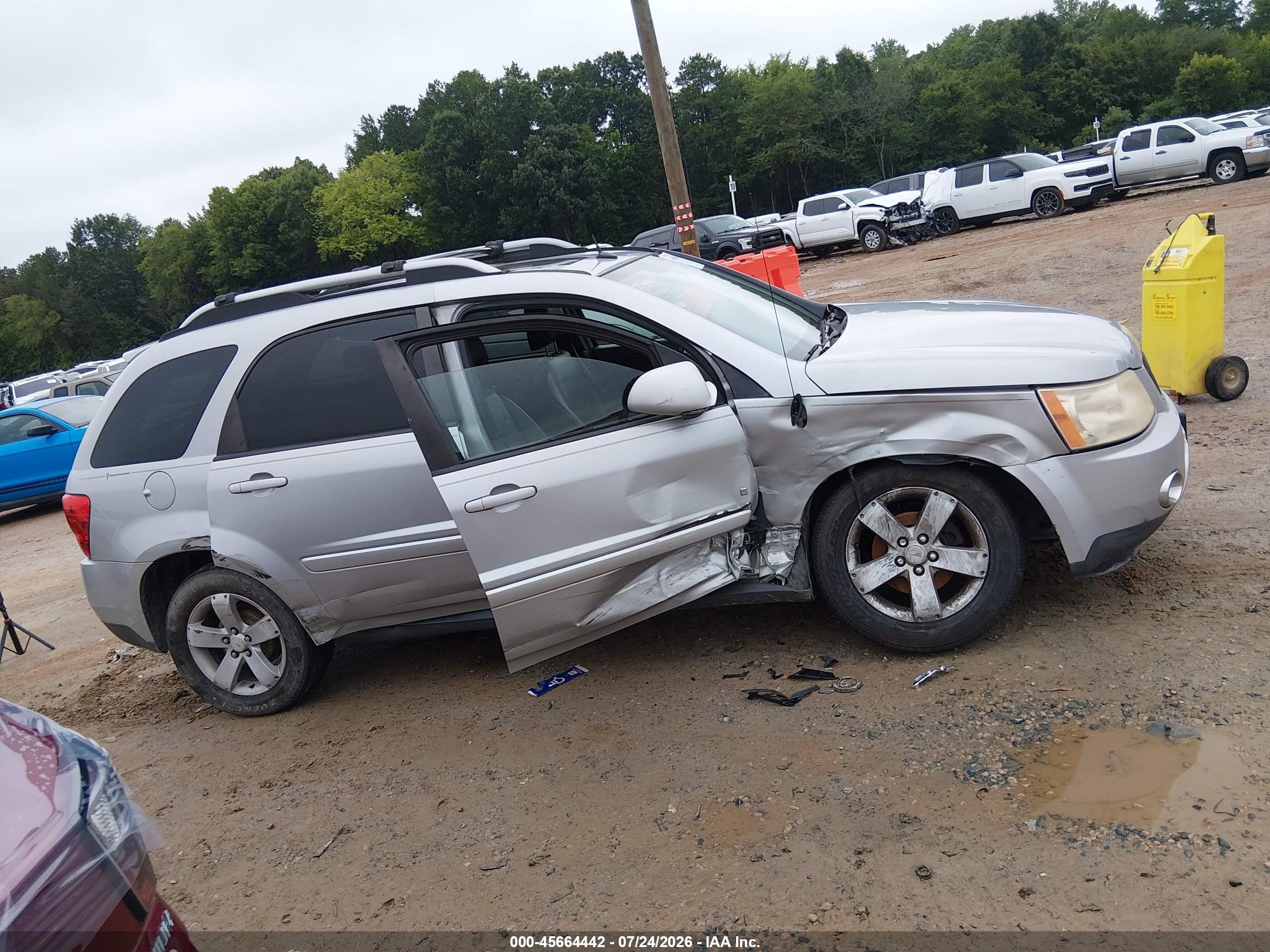 2006 Pontiac Torrent   Silver vin: 2CKDL73F166123154