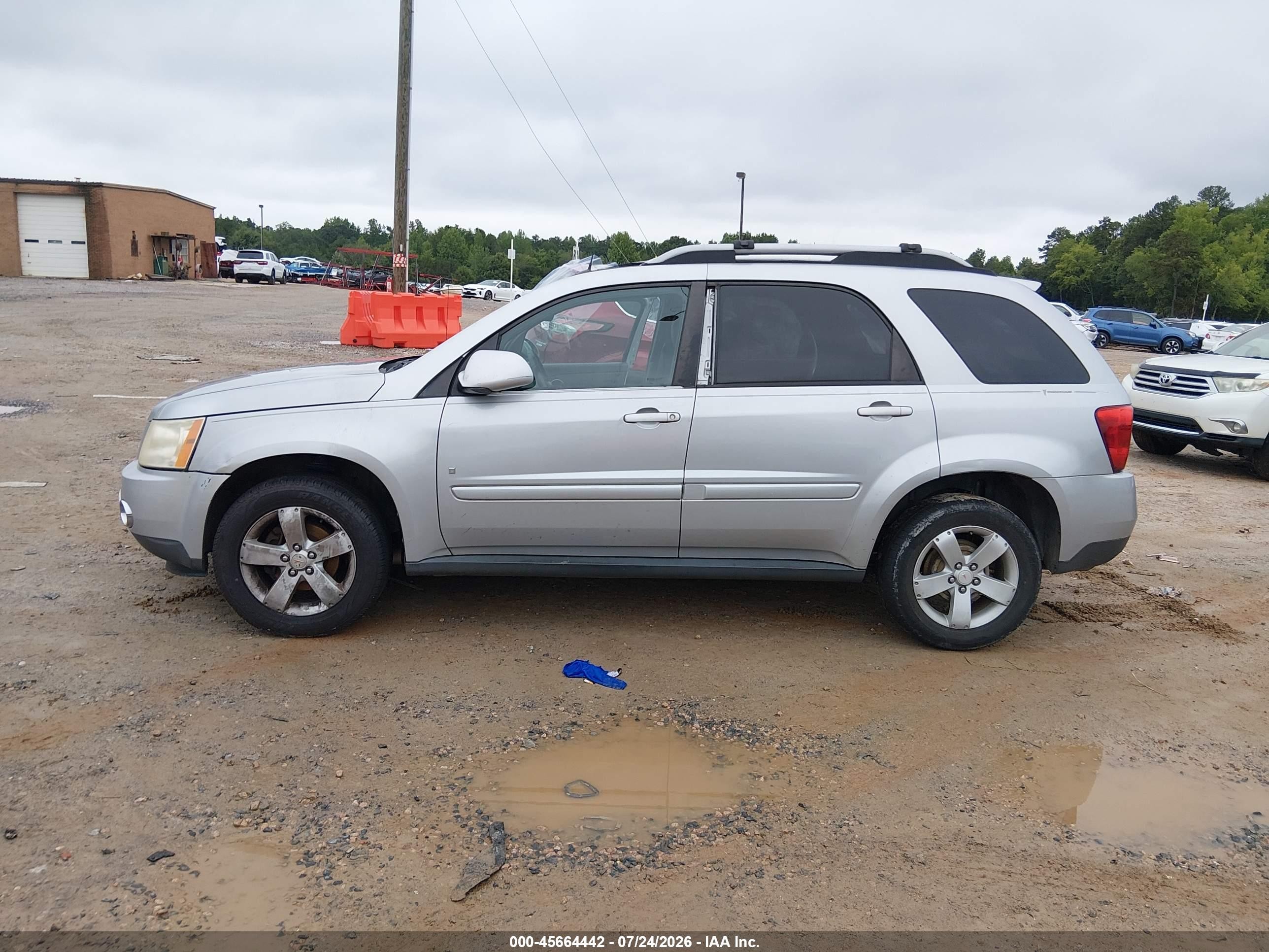2006 Pontiac Torrent   Silver vin: 2CKDL73F166123154