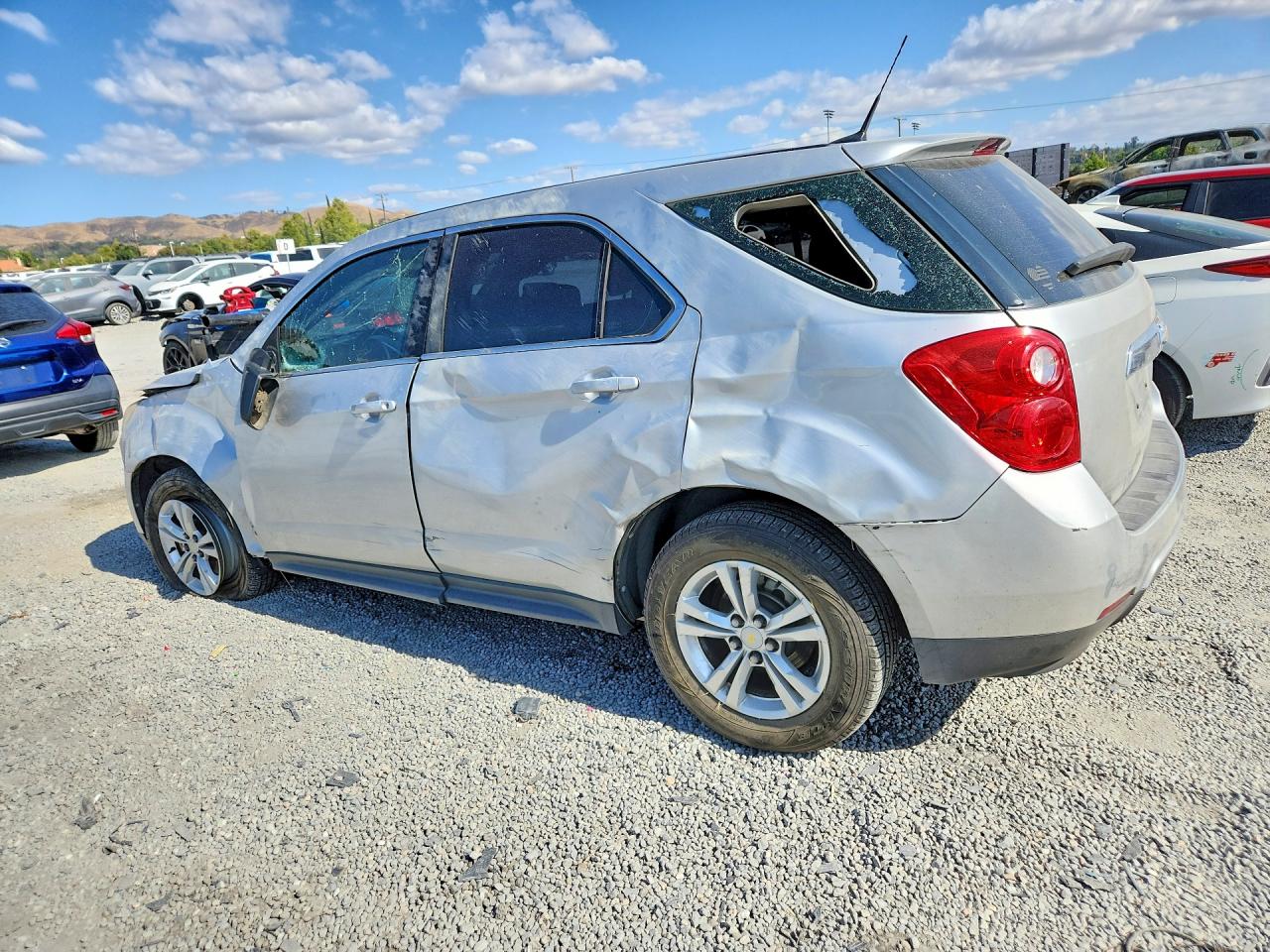 2011 Chevrolet Equinox Ls Silver vin: 2CNALBEC0B6308365