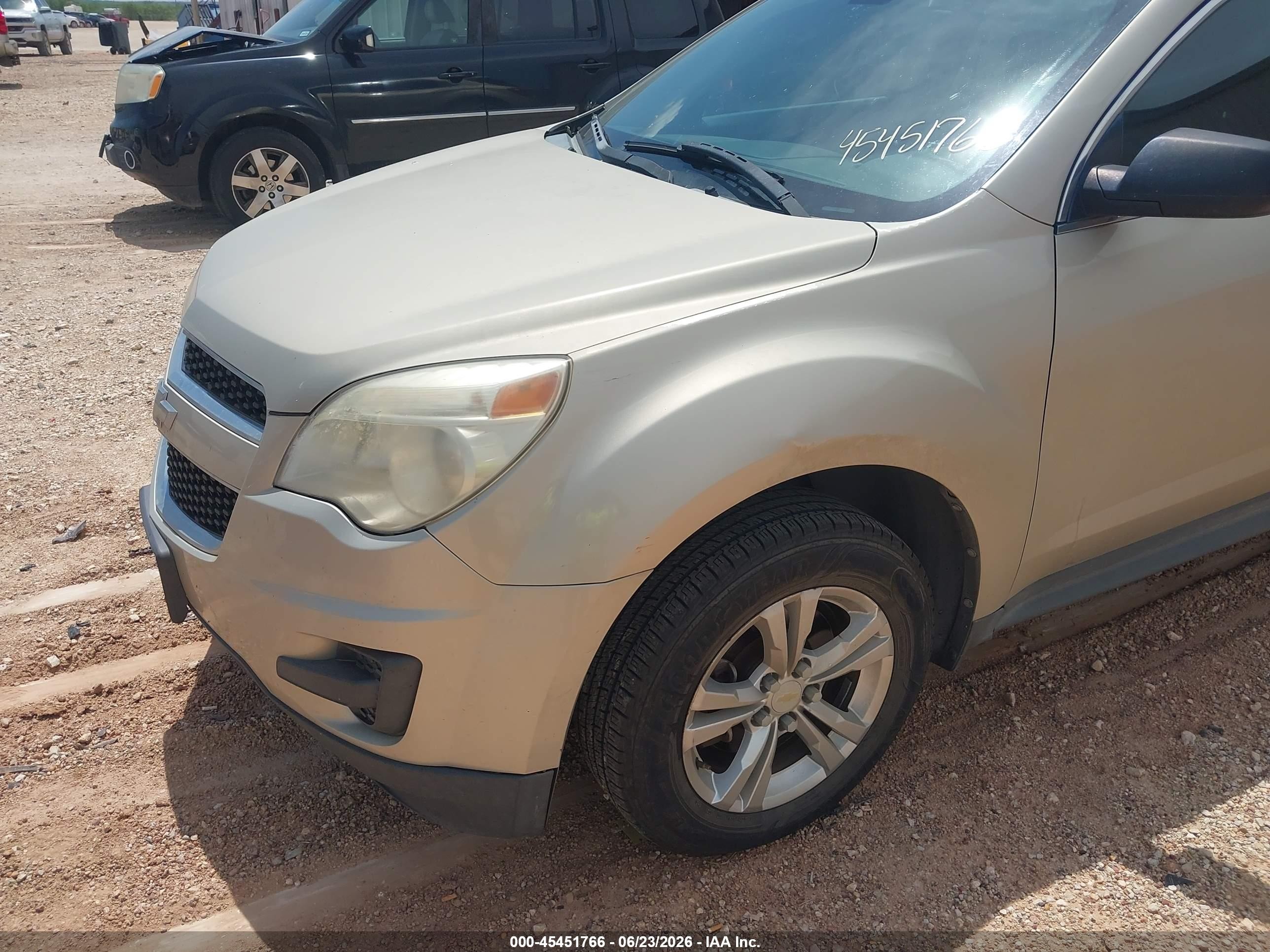 2011 Chevrolet Equinox Ls Gold vin: 2CNALBEC1B6233269