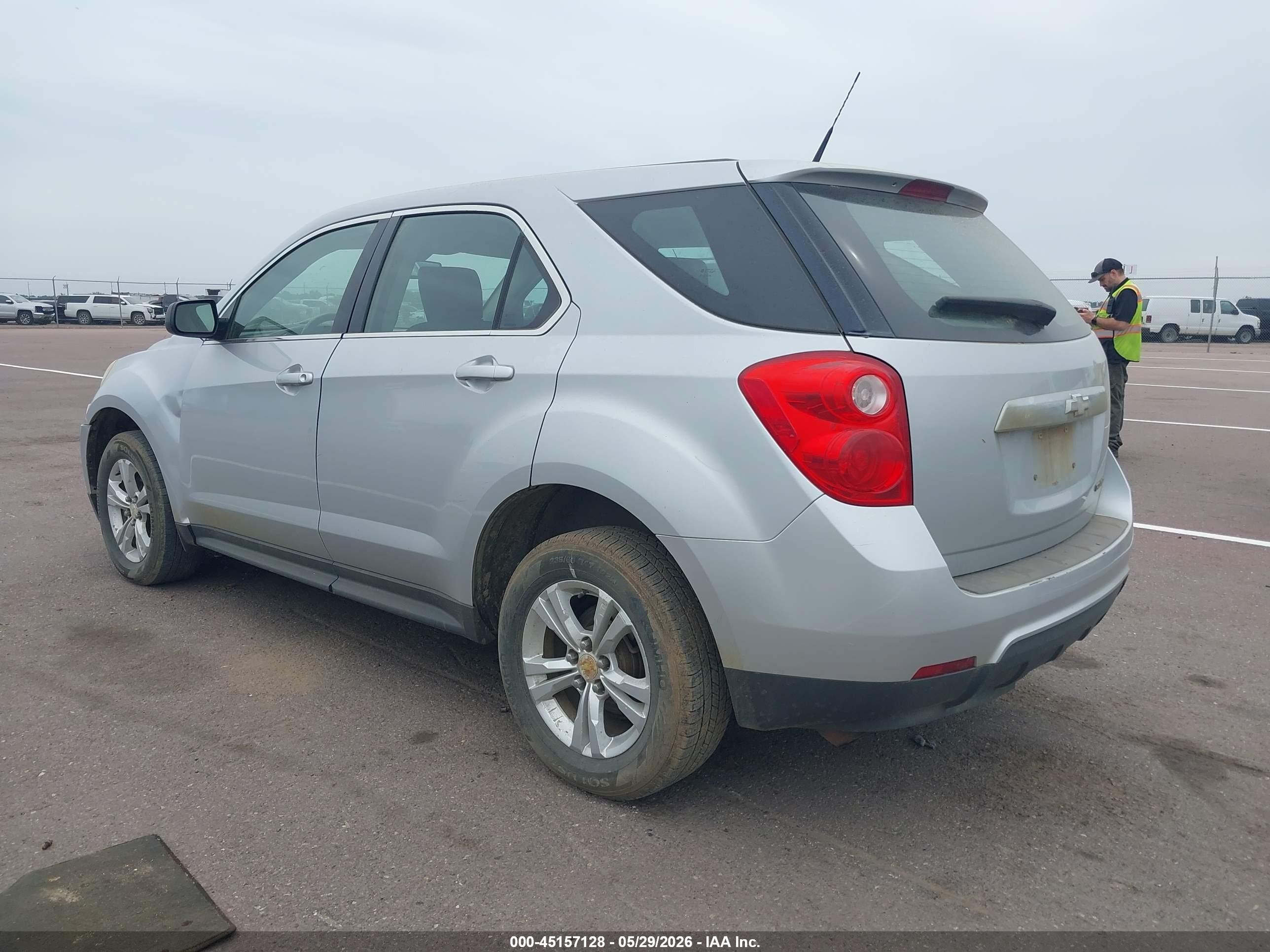 2011 Chevrolet Equinox Ls Silver vin: 2CNALBEC3B6283235