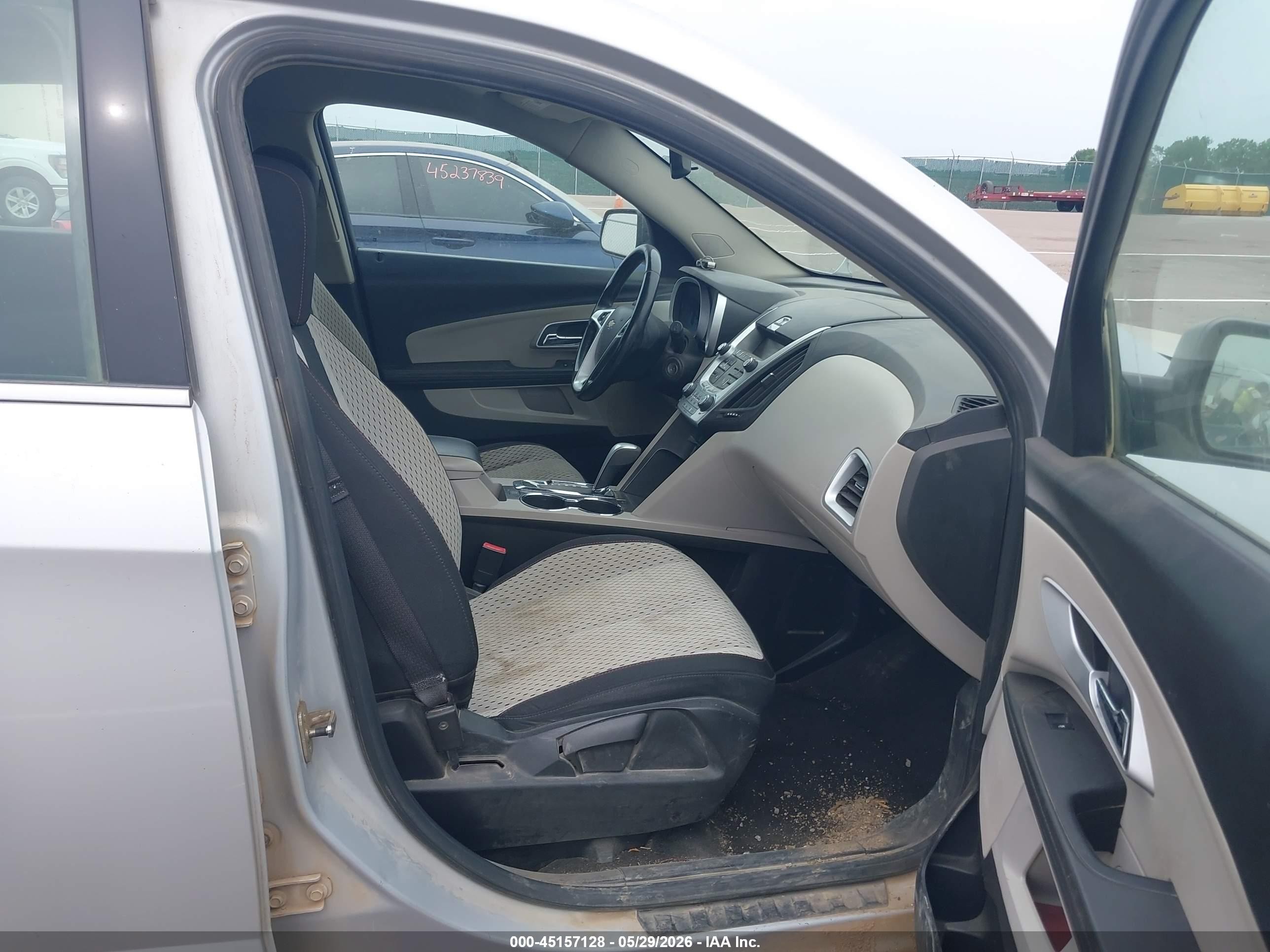 2011 Chevrolet Equinox Ls Silver vin: 2CNALBEC3B6283235