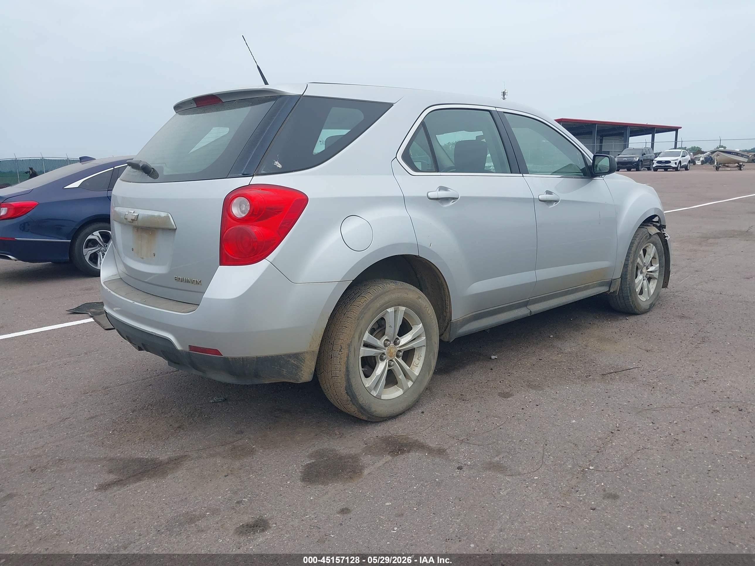 2011 Chevrolet Equinox Ls Silver vin: 2CNALBEC3B6283235