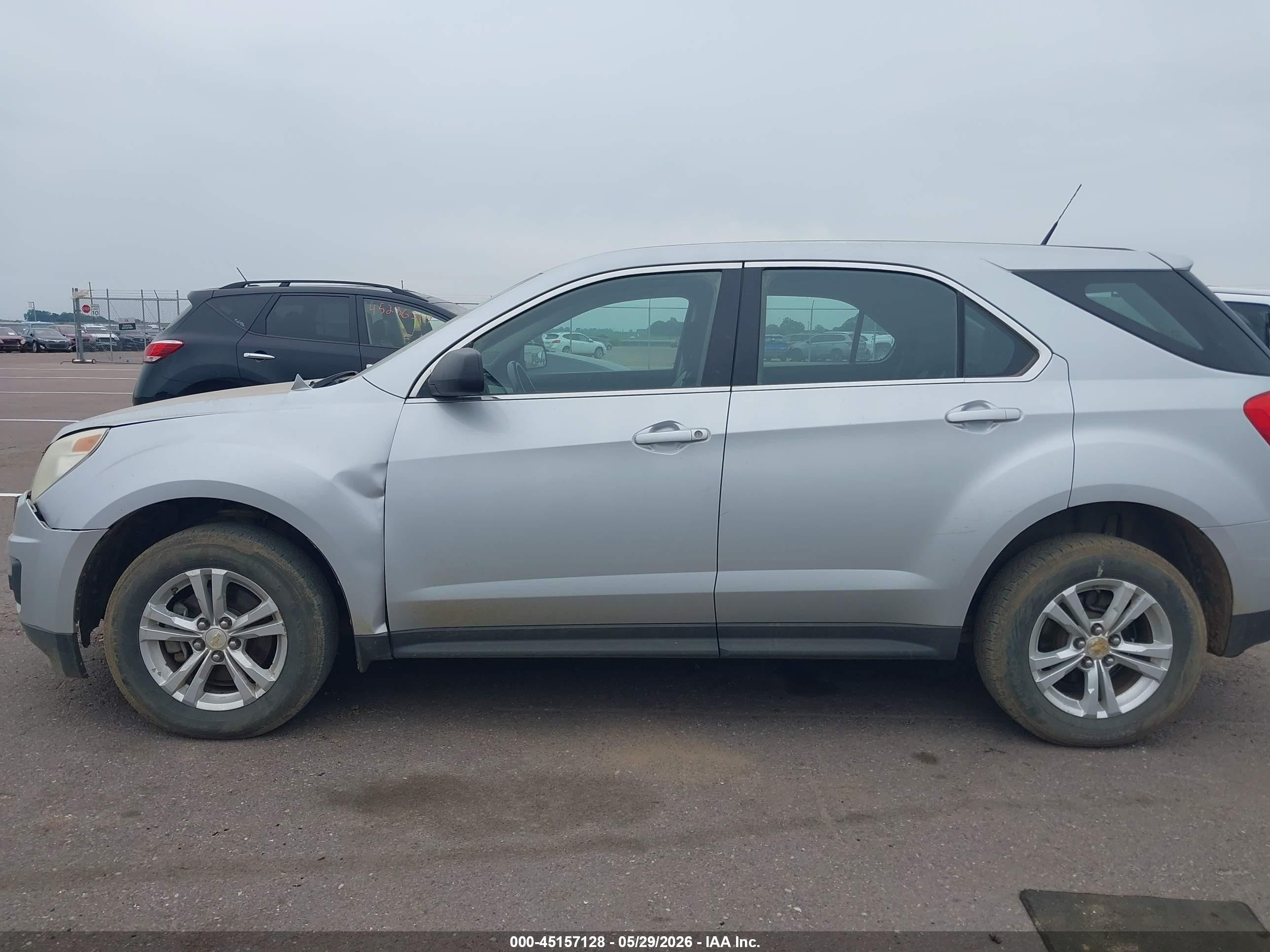 2011 Chevrolet Equinox Ls Silver vin: 2CNALBEC3B6283235