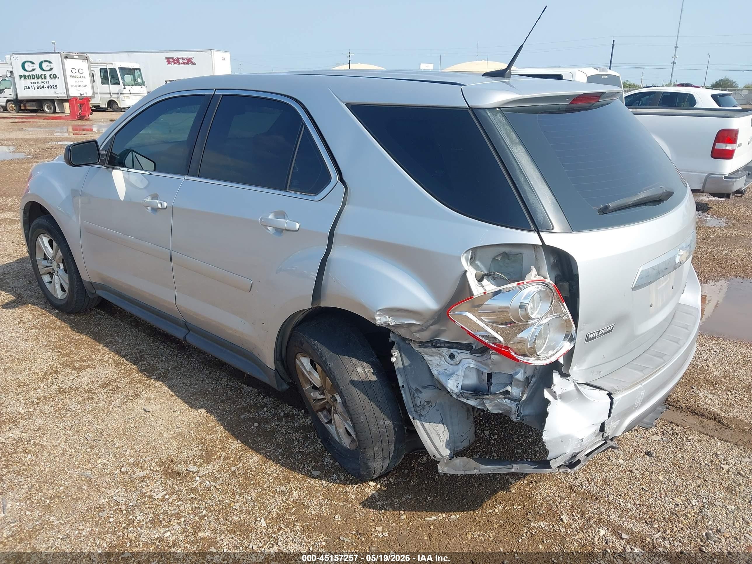 2010 Chevrolet Equinox Ls Серебряный vin: 2CNALBEW0A6368817