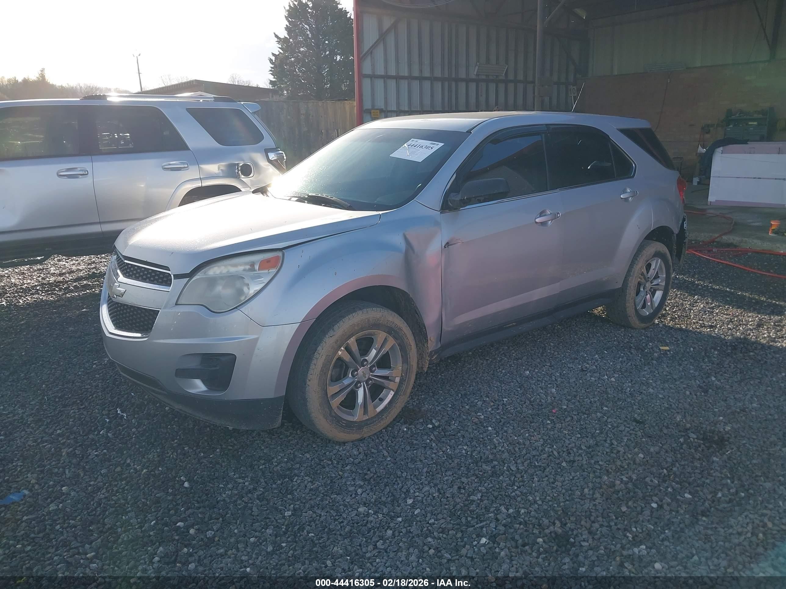 2010 Chevrolet Equinox Ls Серебряный vin: 2CNALBEW0A6414176