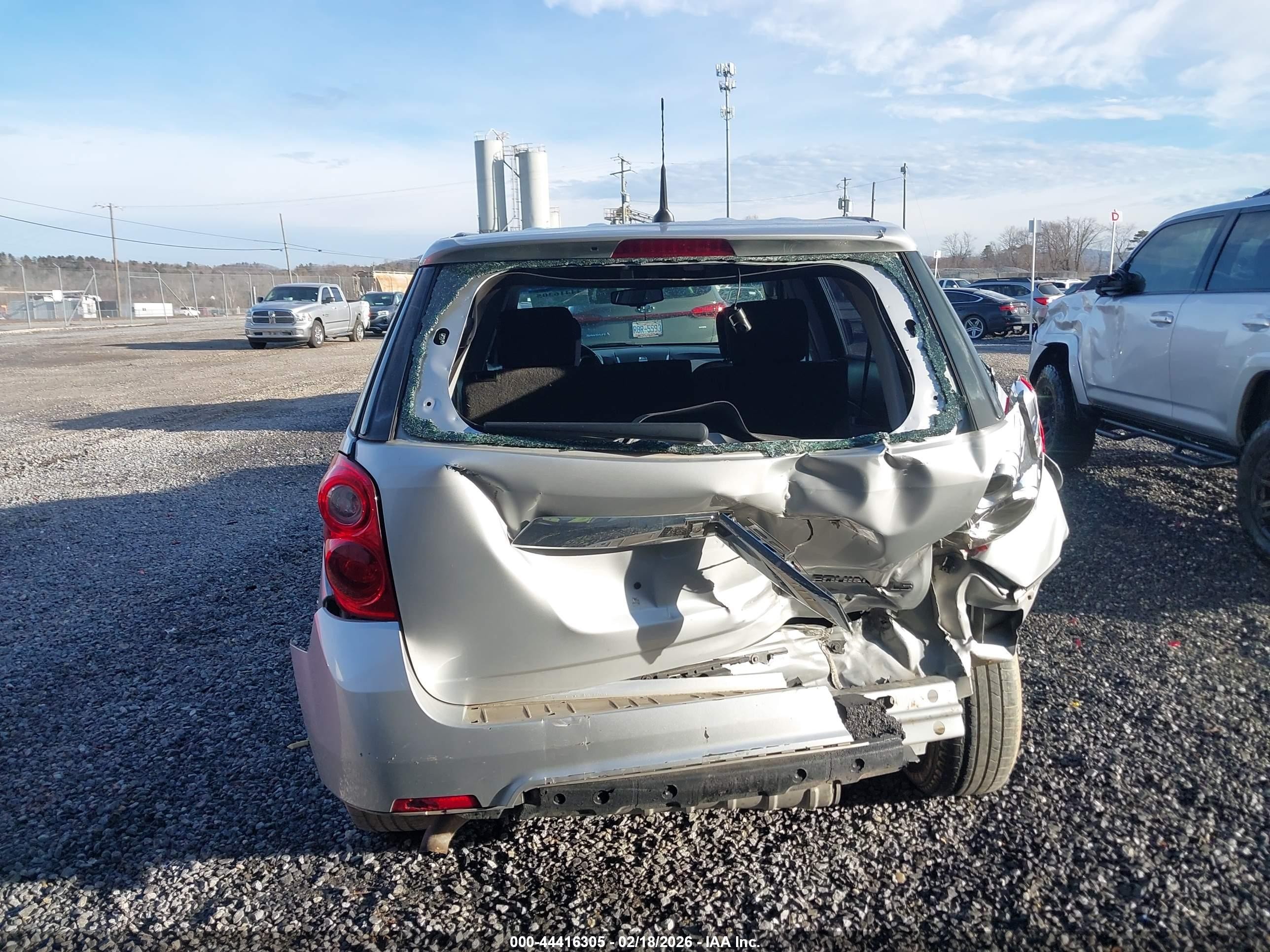 2010 Chevrolet Equinox Ls Серебряный vin: 2CNALBEW0A6414176