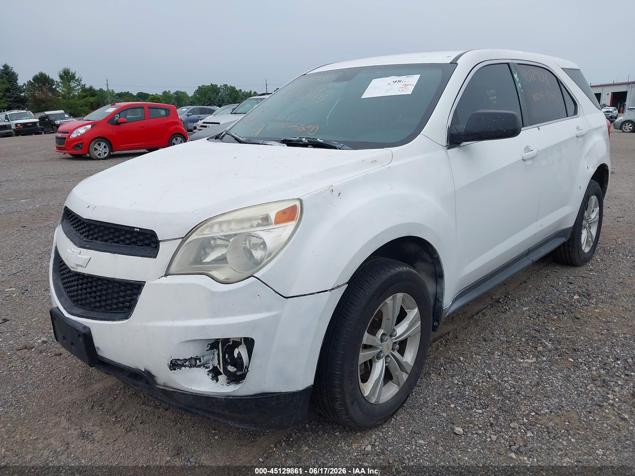 2010 Chevrolet Equinox Ls Белый vin: 2CNALBEW2A6305475