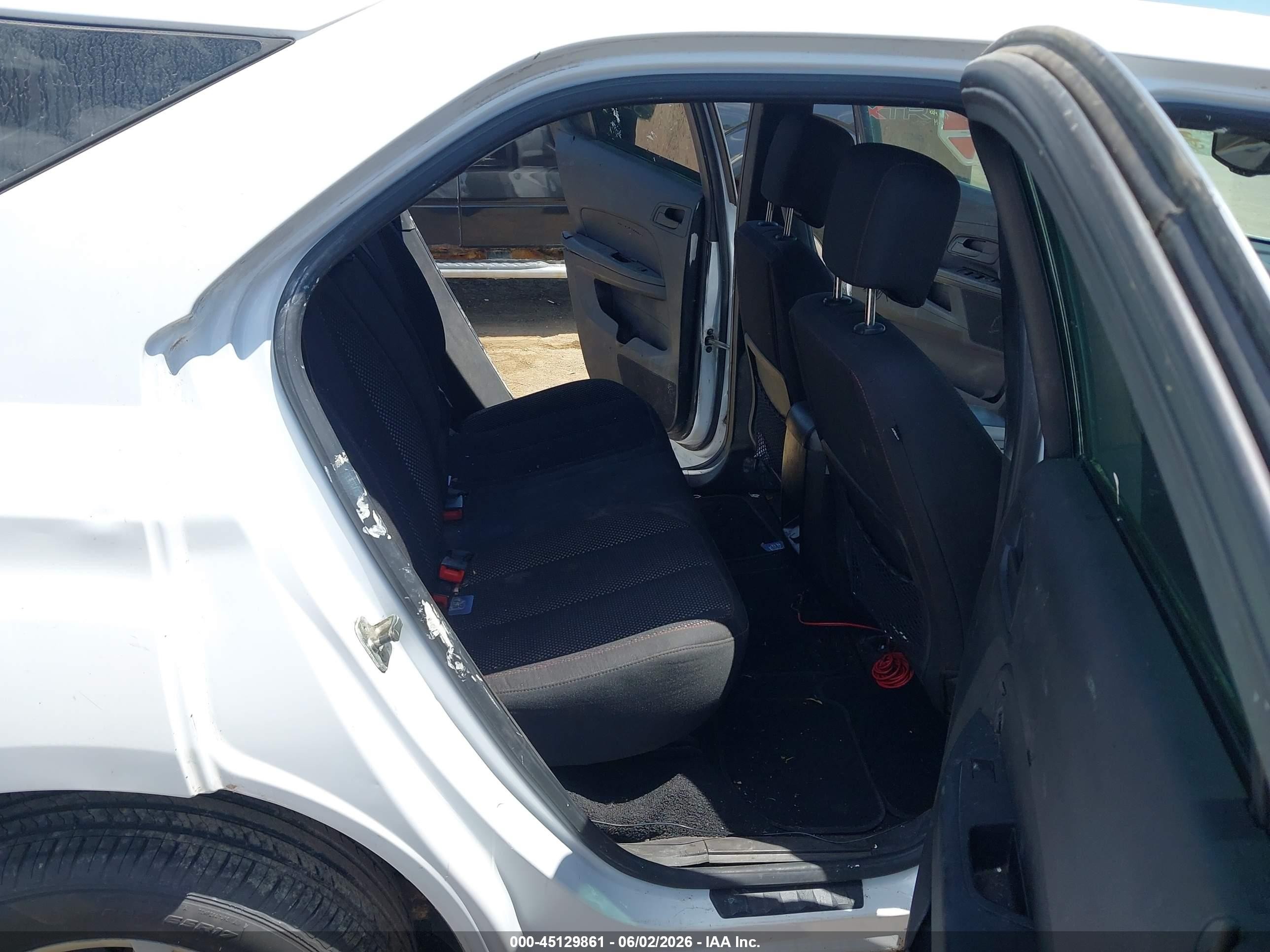 2010 Chevrolet Equinox Ls Белый vin: 2CNALBEW2A6305475