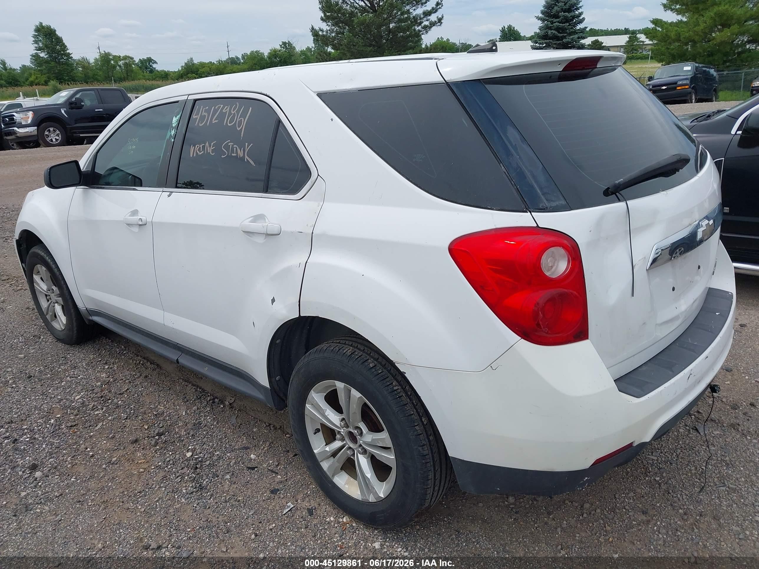 2010 Chevrolet Equinox Ls Белый vin: 2CNALBEW2A6305475