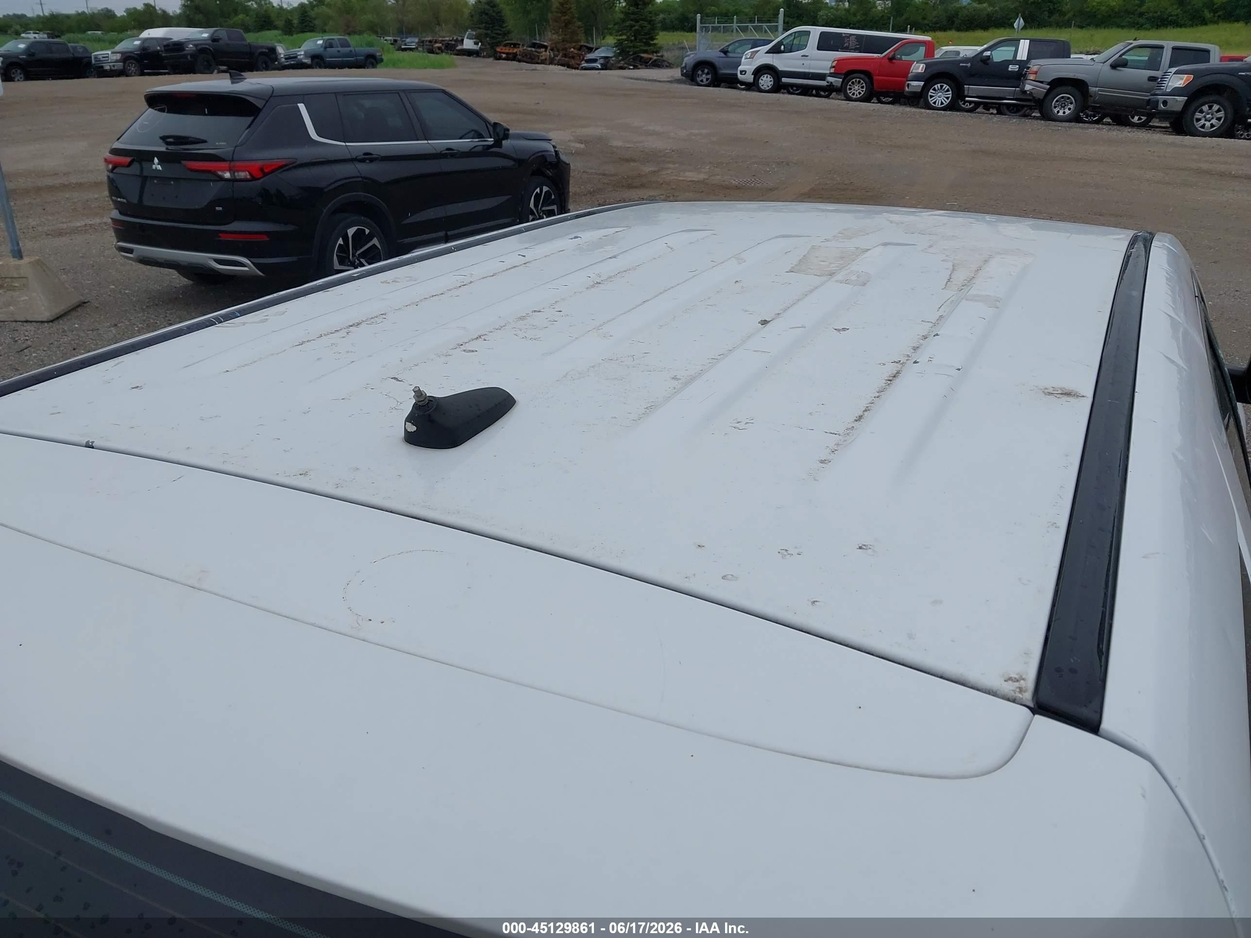 2010 Chevrolet Equinox Ls Белый vin: 2CNALBEW2A6305475