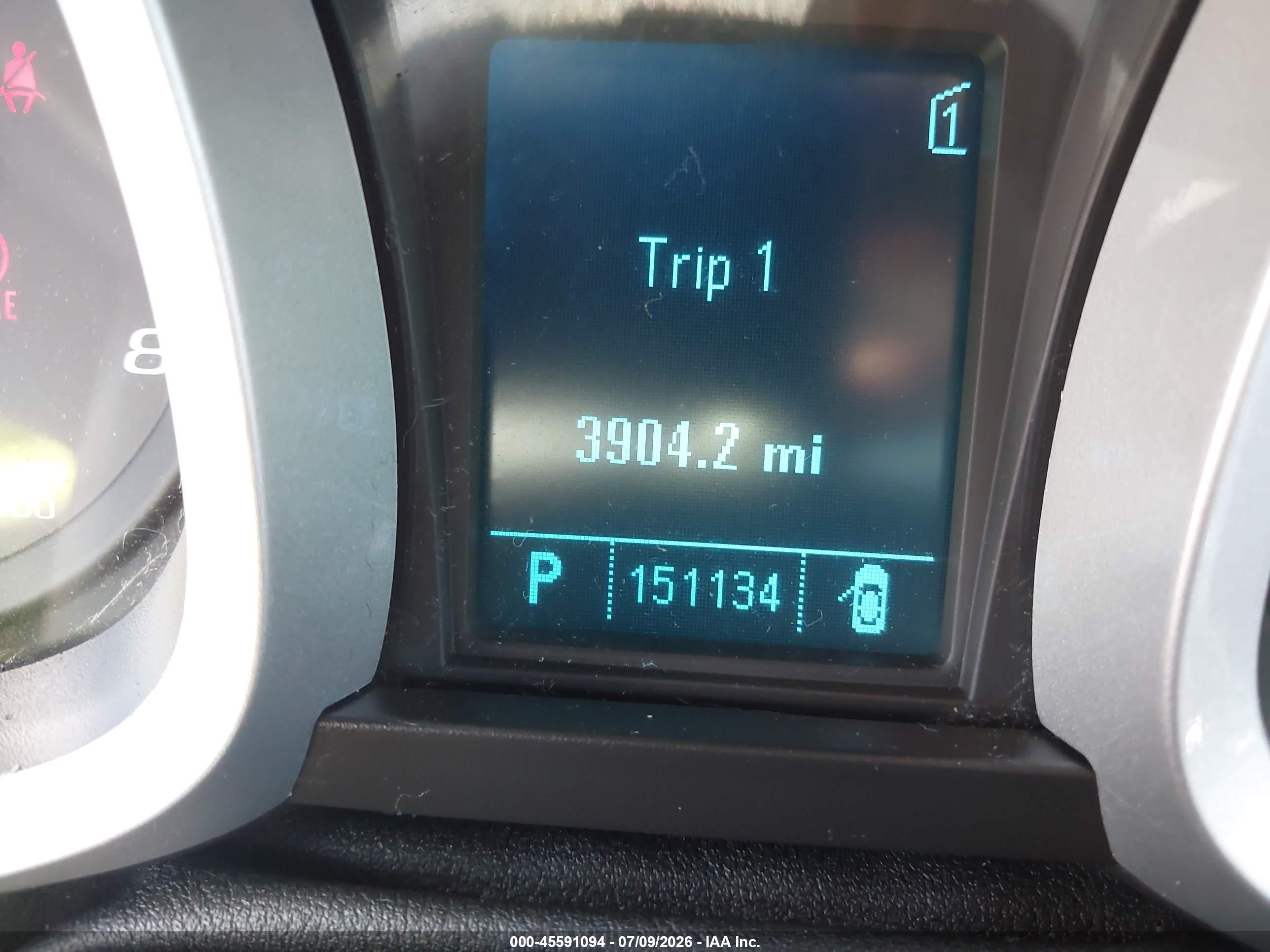 2010 Chevrolet Equinox Ls White vin: 2CNALBEW7A6402820