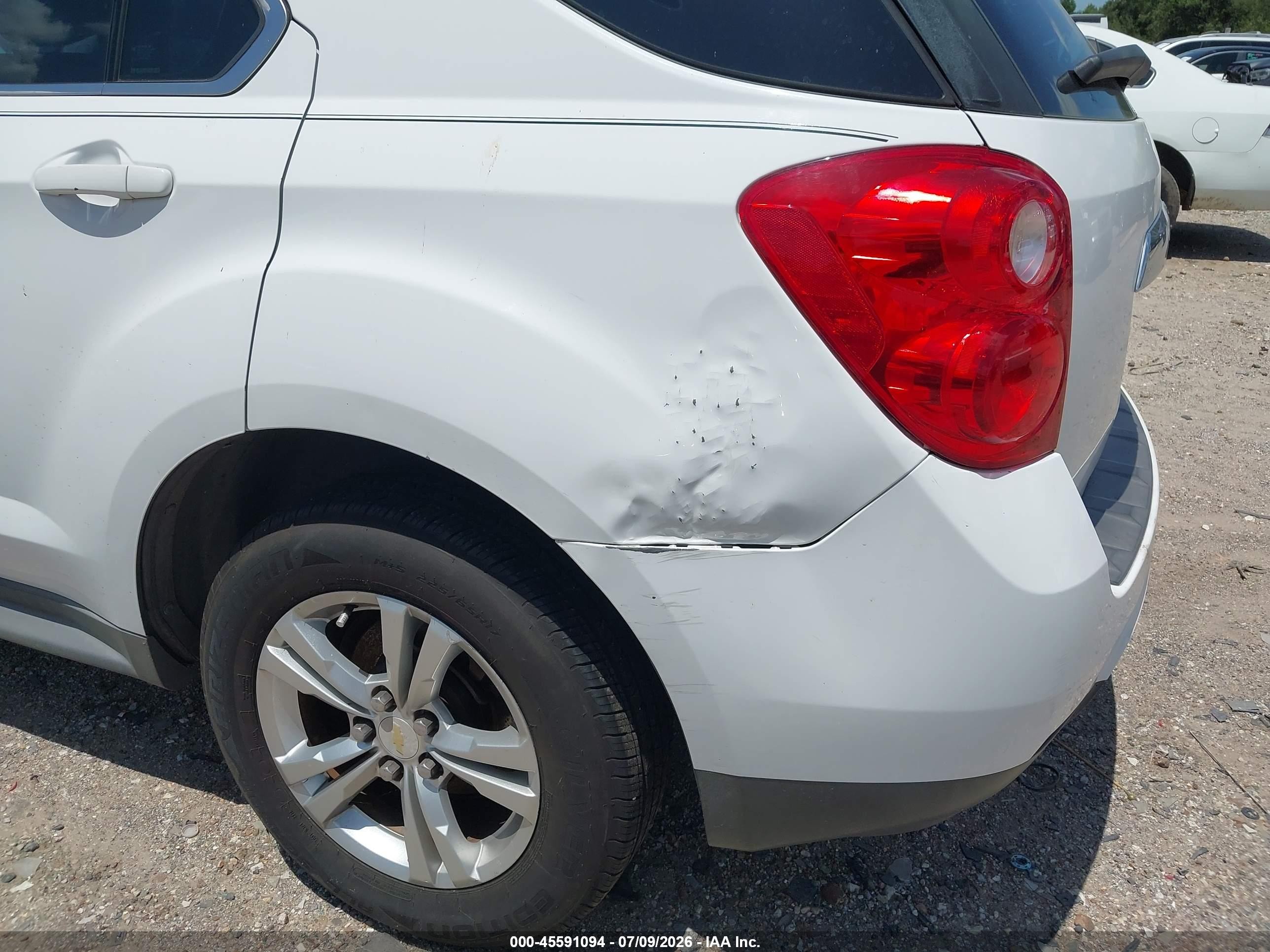 2010 Chevrolet Equinox Ls White vin: 2CNALBEW7A6402820