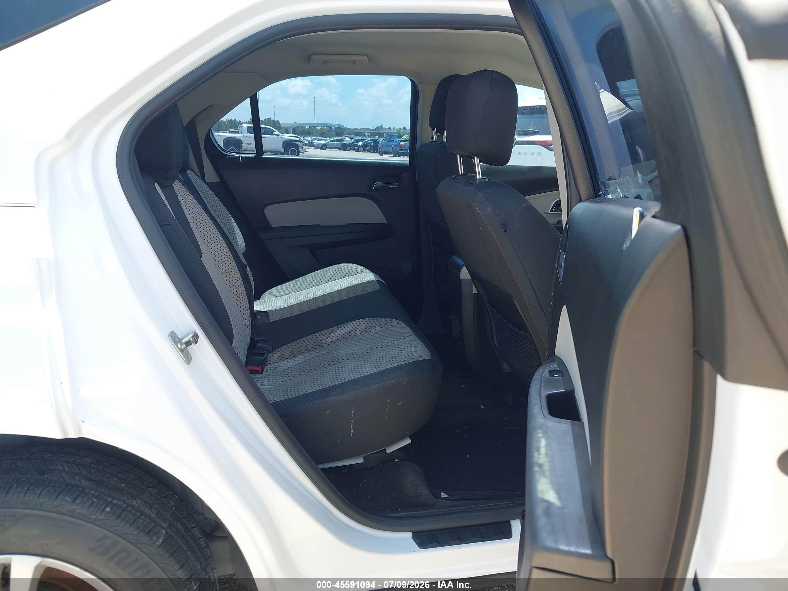 2010 Chevrolet Equinox Ls White vin: 2CNALBEW7A6402820