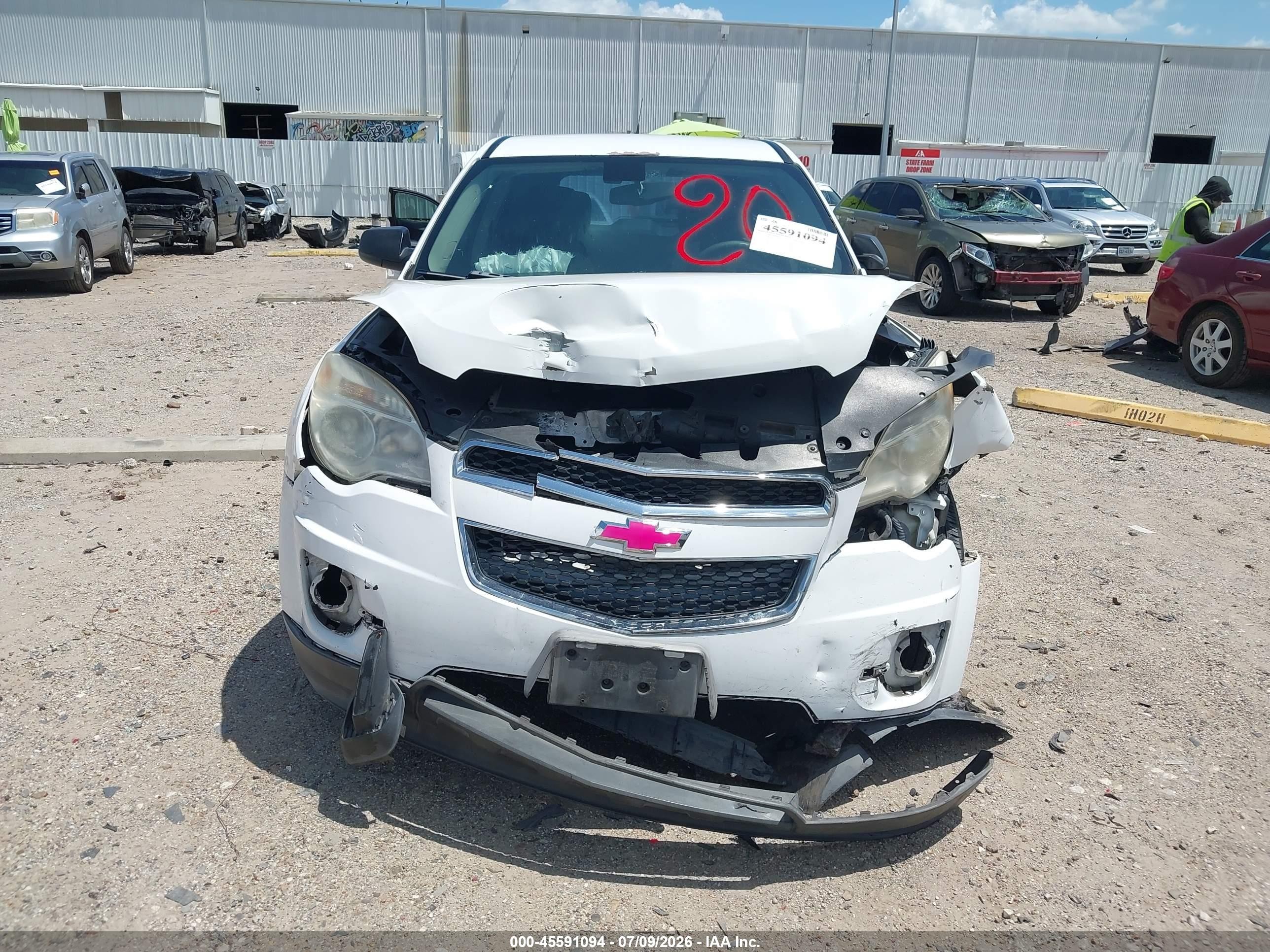 2010 Chevrolet Equinox Ls White vin: 2CNALBEW7A6402820