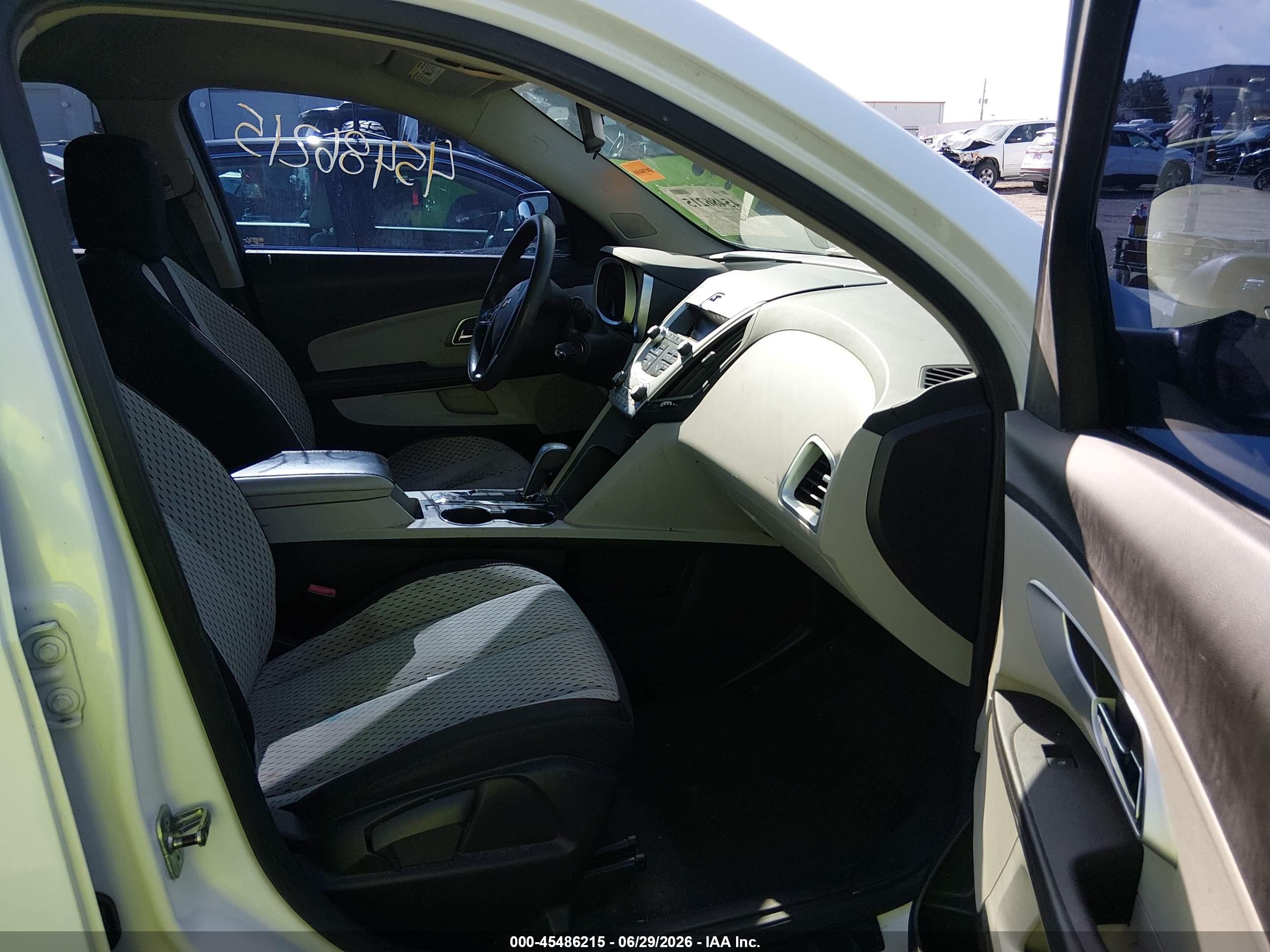 2010 Chevrolet Equinox Ls White vin: 2CNALBEWXA6211456