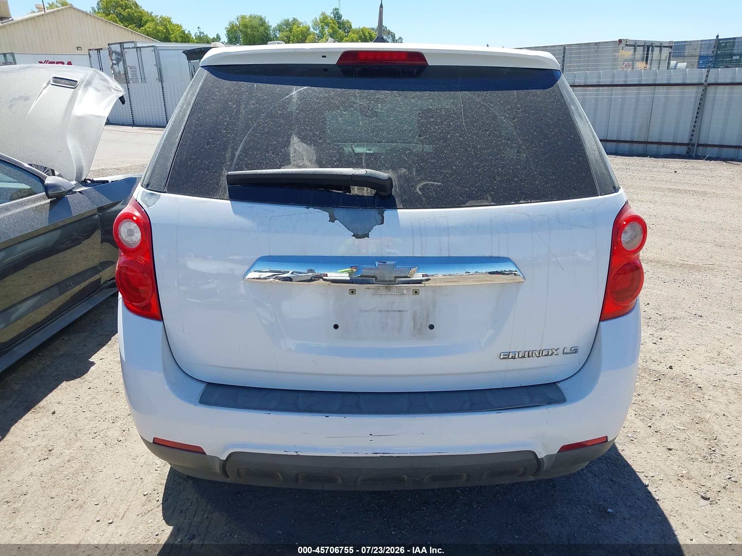 2010 Chevrolet Equinox Ls White vin: 2CNALBEWXA6255537