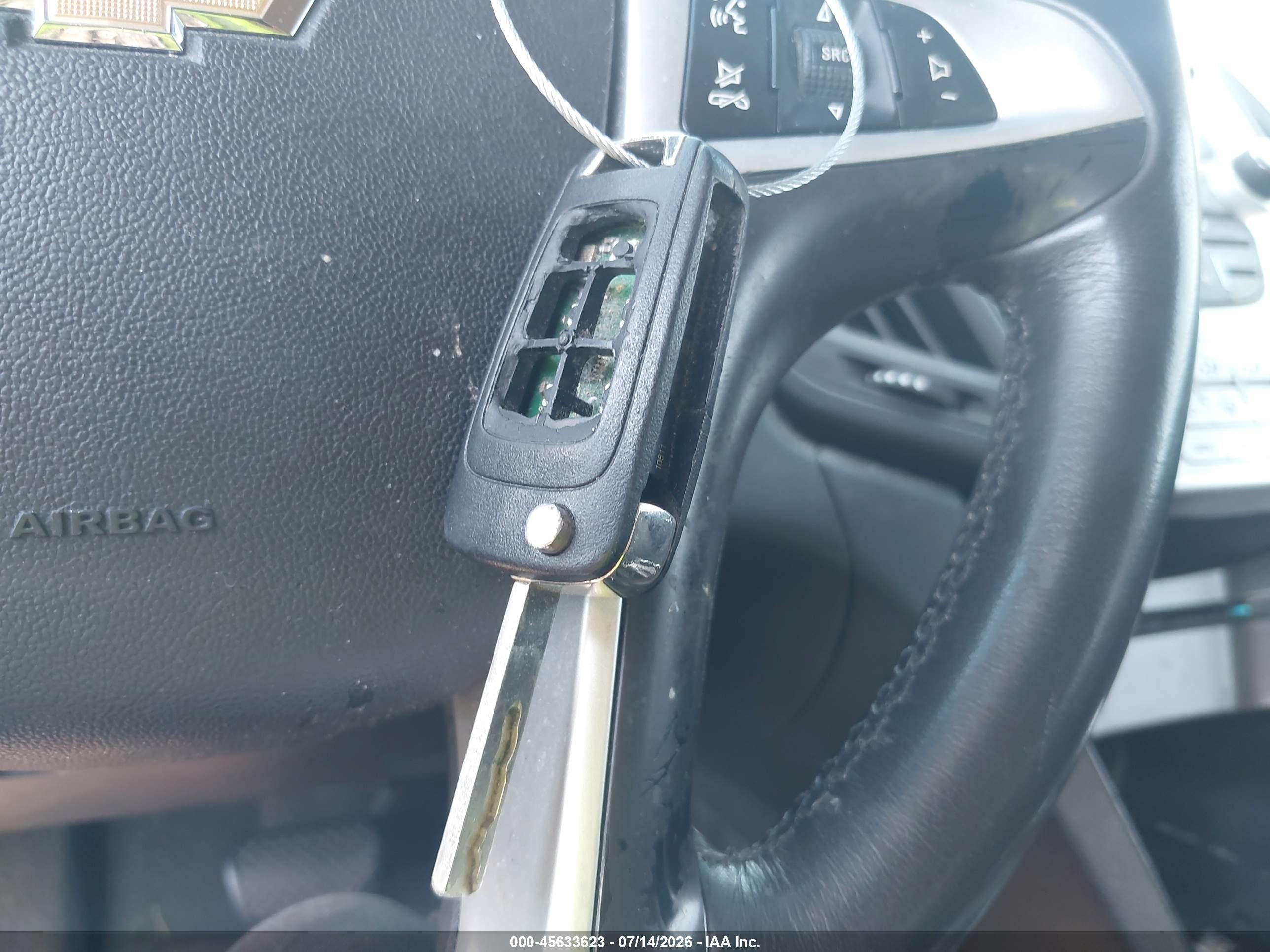 2011 Chevrolet Equinox Lt W/1lt Серебряный vin: 2CNALDEC4B6432196