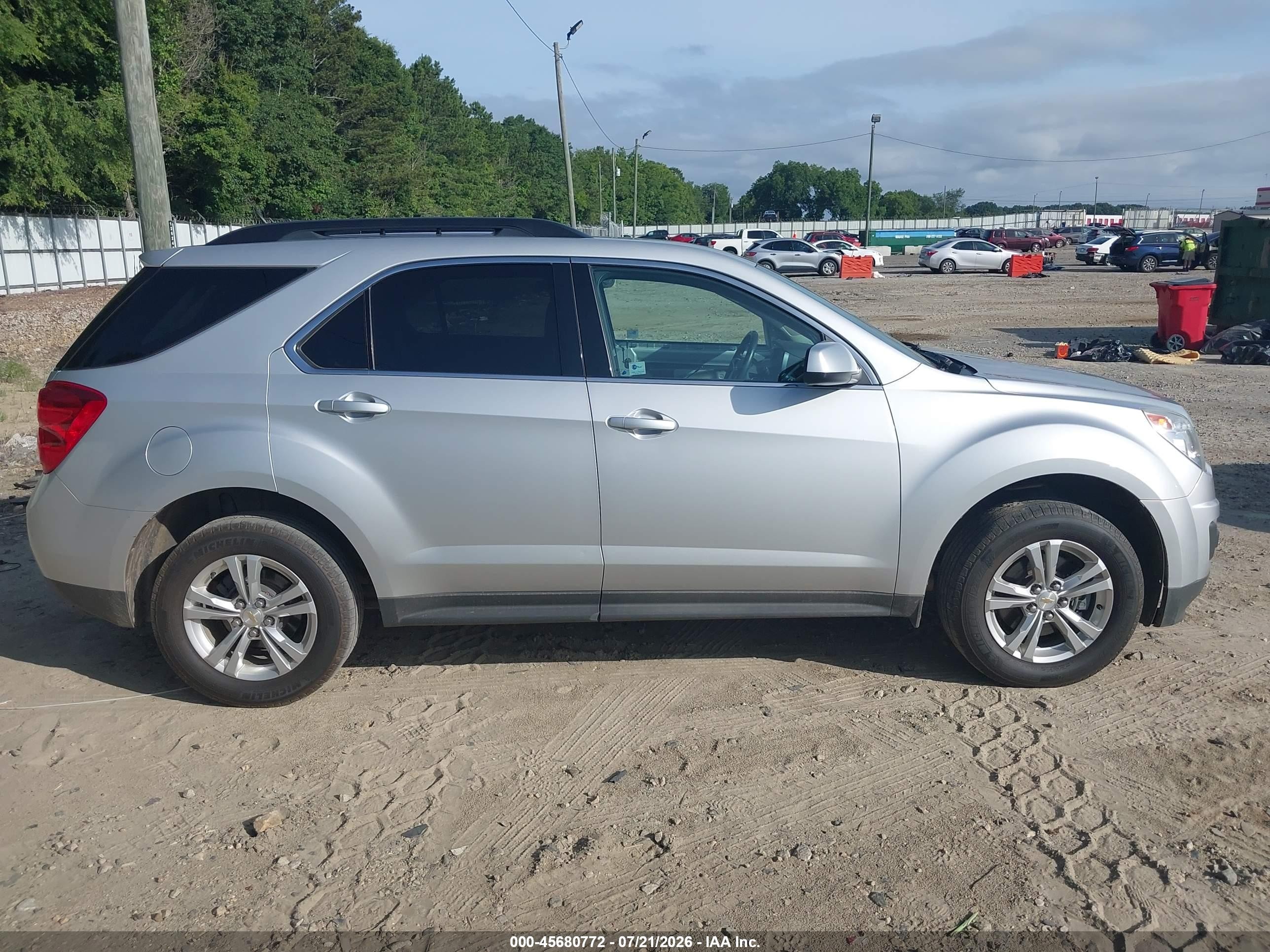 2011 Chevrolet Equinox Lt W/1lt Silver vin: 2CNALDEC5B6215031