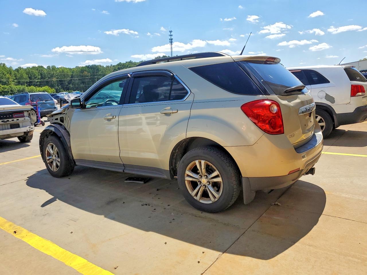 2011 Chevrolet Equinox Lt Золотой vin: 2CNALDEC5B6475848