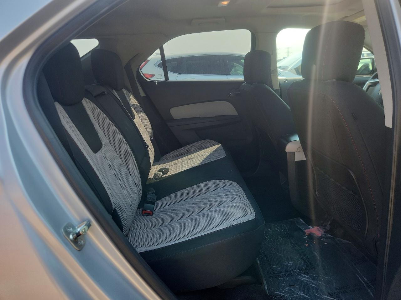 2010 Chevrolet Equinox Lt Серебряный vin: 2CNALDEWXA6378430