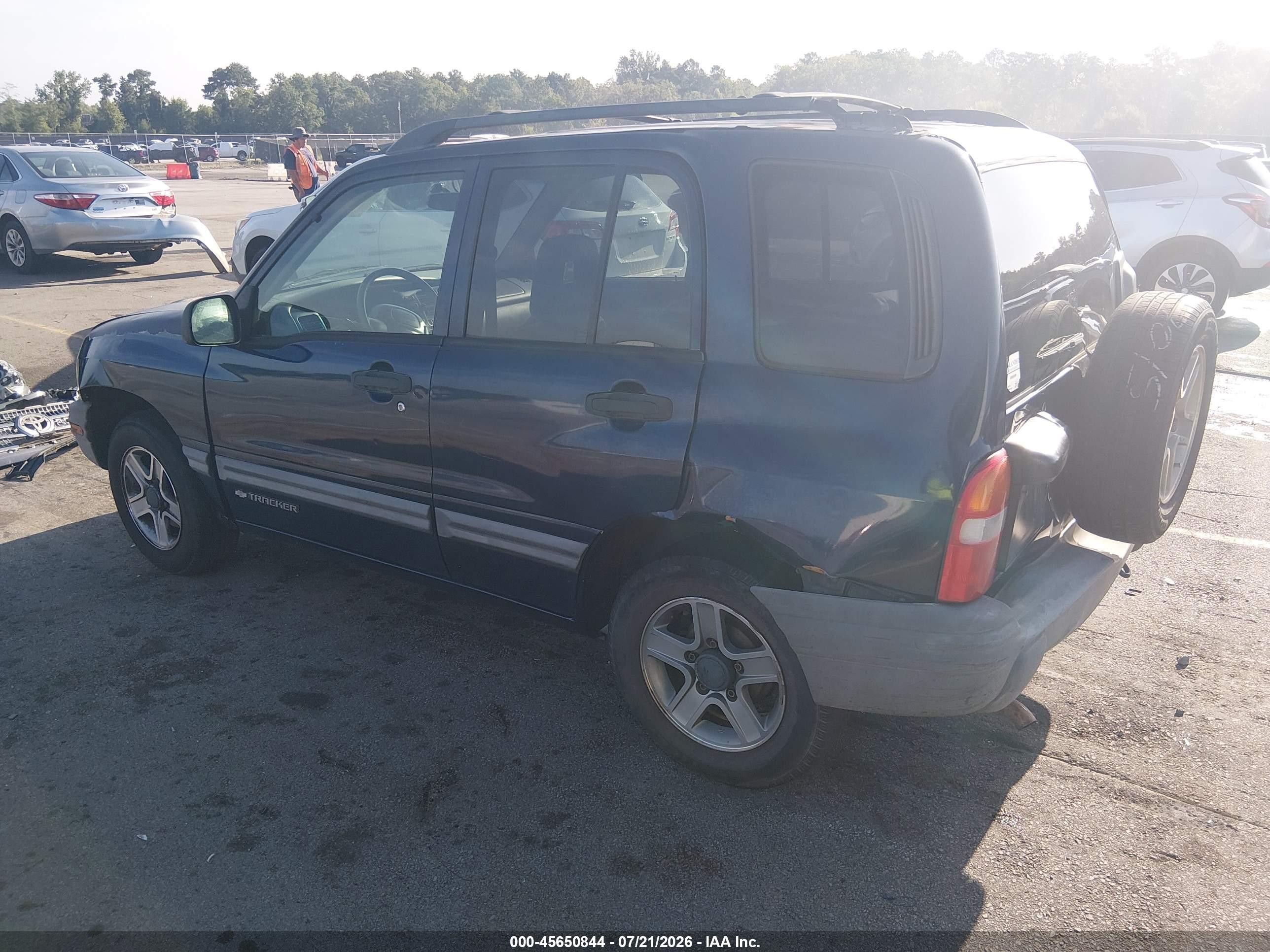 2003 Chevrolet Tracker Hard Top Base Blue vin: 2CNBE13CX36950797