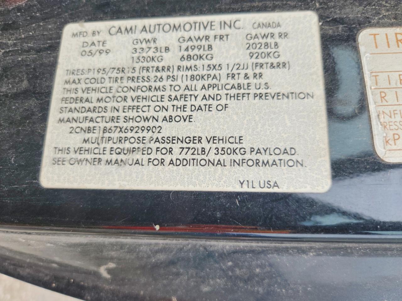 1999 Chevrolet Tracker Black vin: 2CNBE1867X6929902