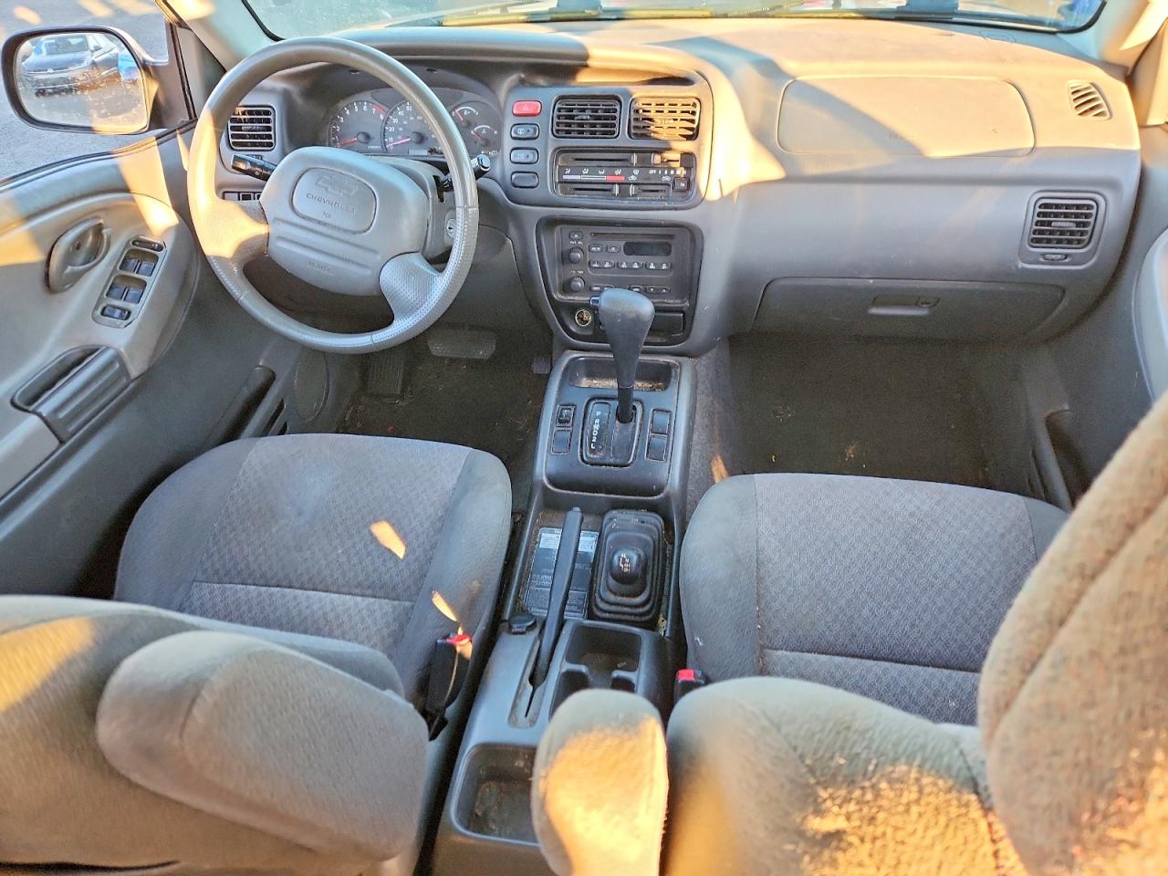 2004 Chev Tracker Blue vin: 2CNBJ134046909245