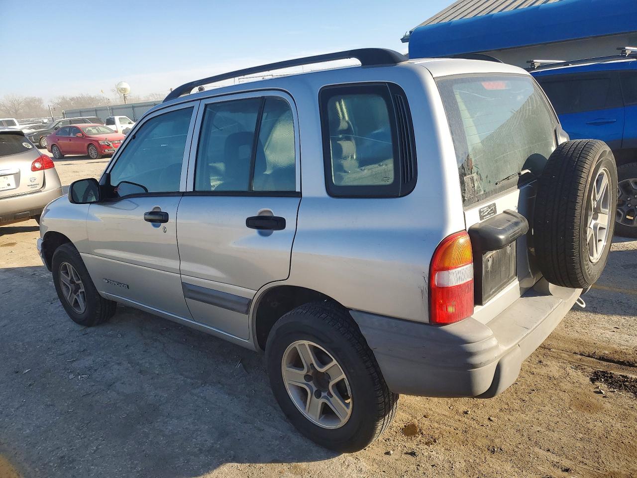 2004 Chevrolet Tracker Серебряный vin: 2CNBJ134346911409
