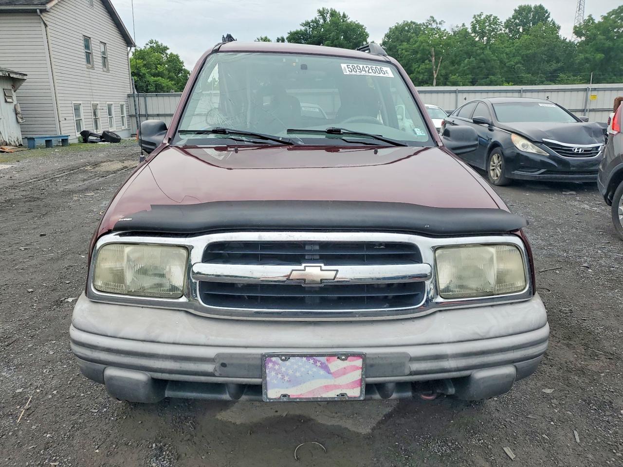 2003 Chevrolet Tracker Red vin: 2CNBJ134736947103