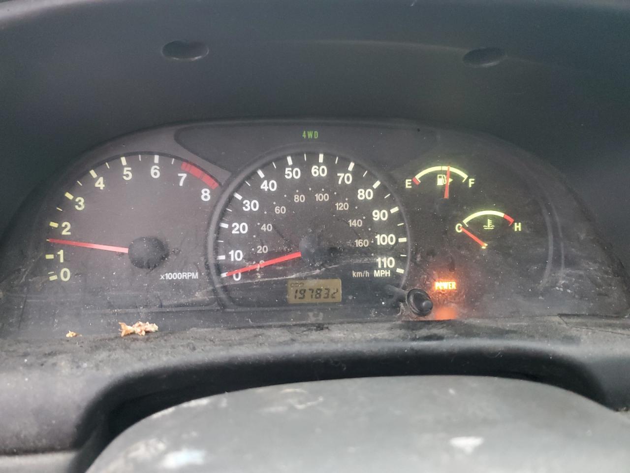 2004 Chevrolet Tracker Red vin: 2CNBJ134846918517