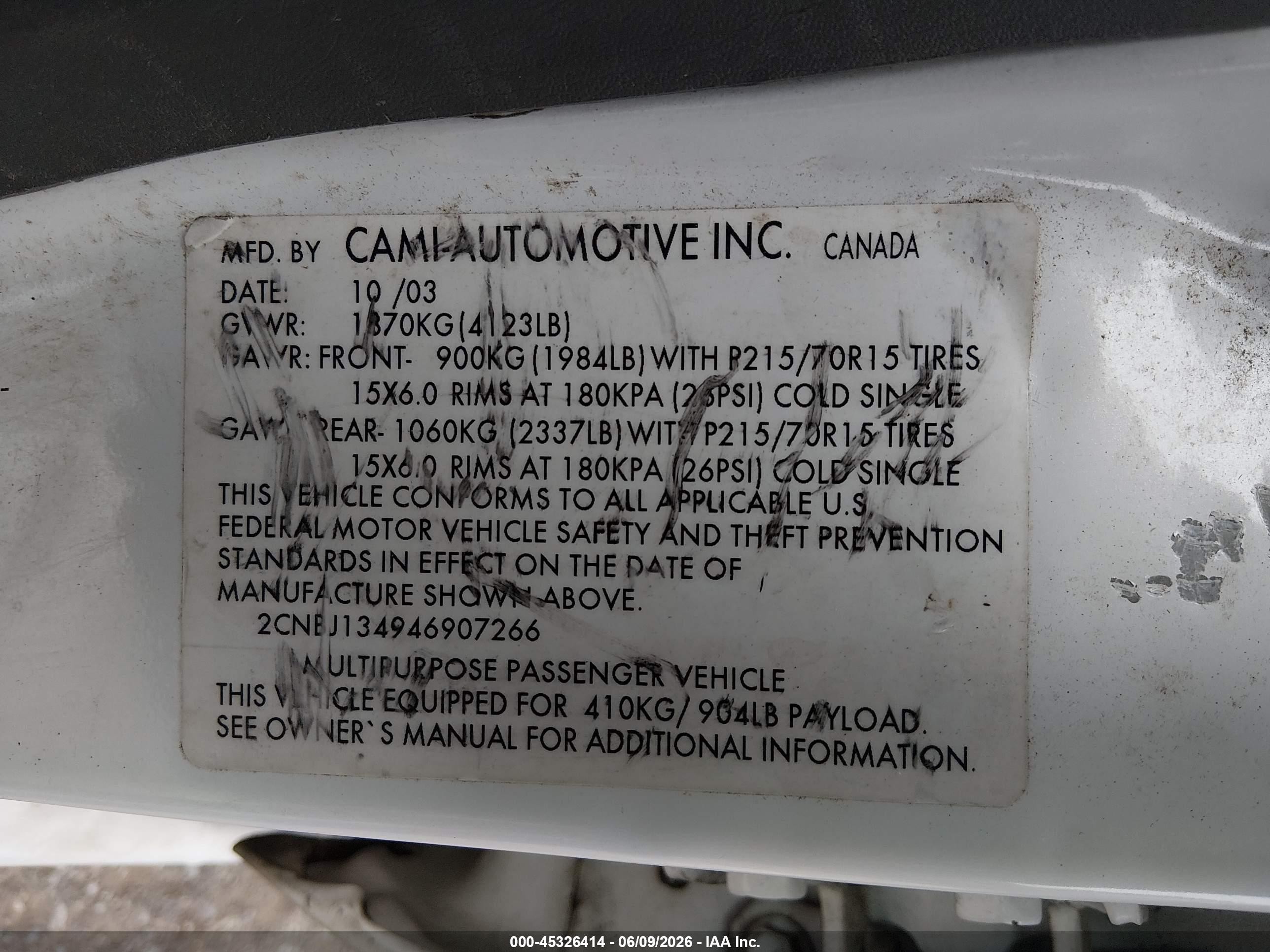 2004 Chevrolet Tracker   White vin: 2CNBJ134946907266