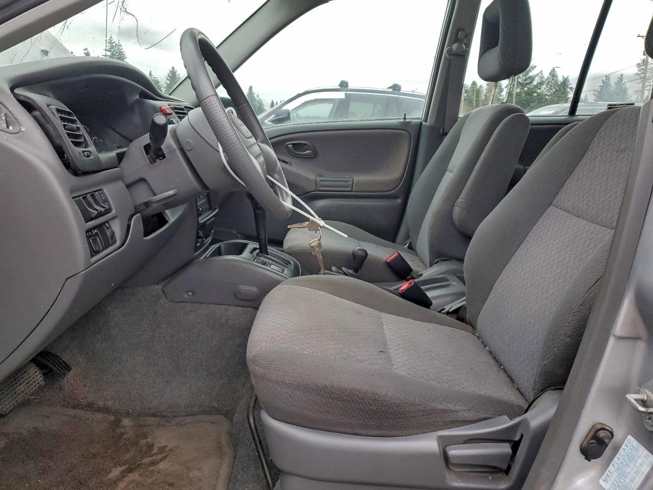 2002 Chevrolet Tracker Silver vin: 2CNBJ13C026911162