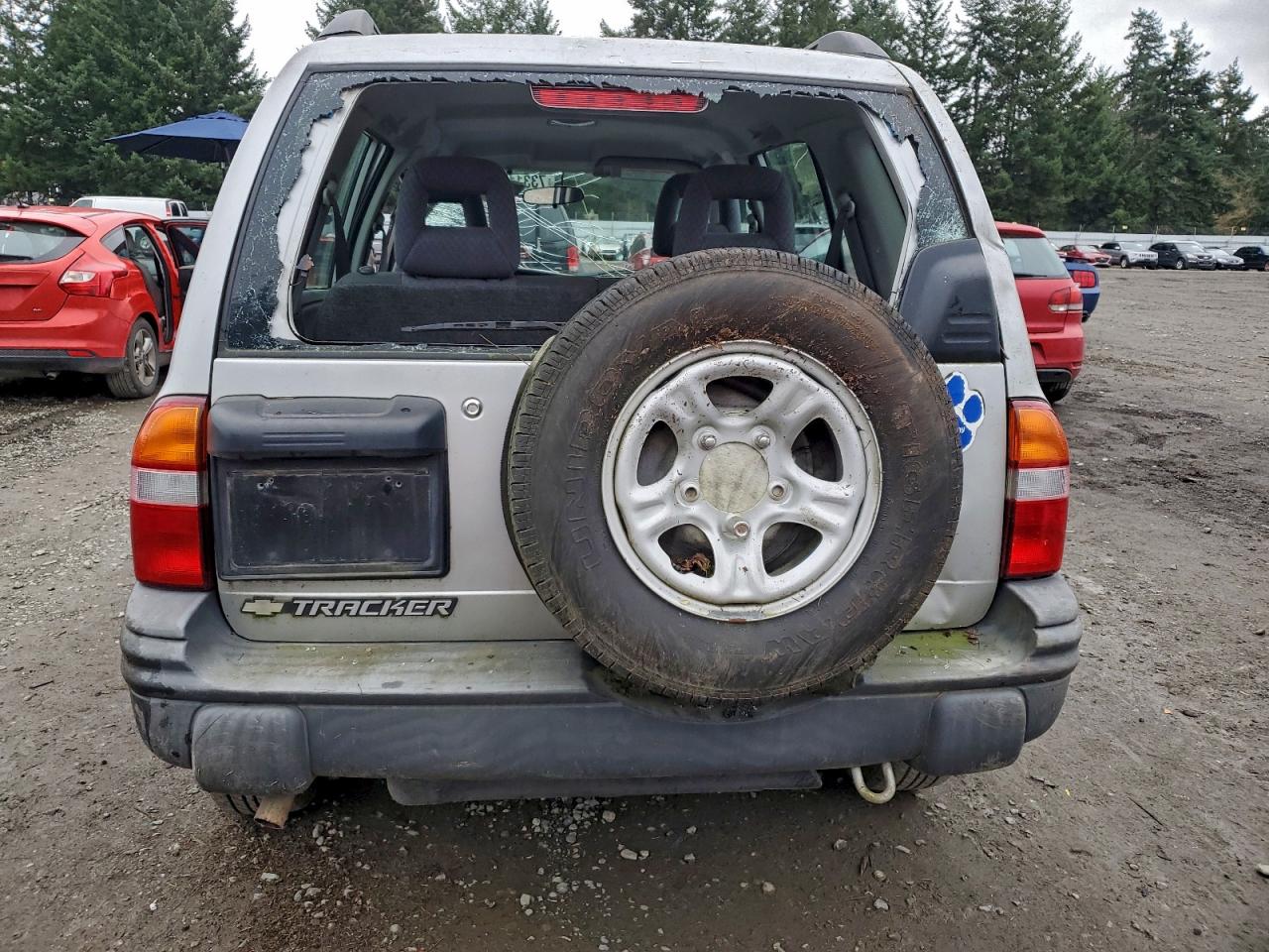 2002 Chevrolet Tracker Silver vin: 2CNBJ13C026911162
