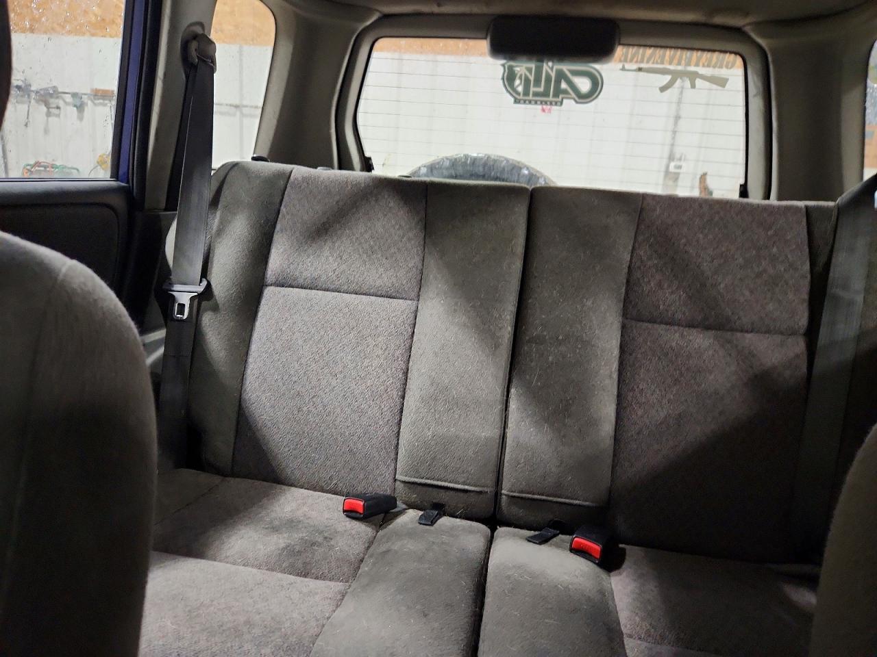 1999 Chevrolet Tracker Blue vin: 2CNBJ13C0X6932410