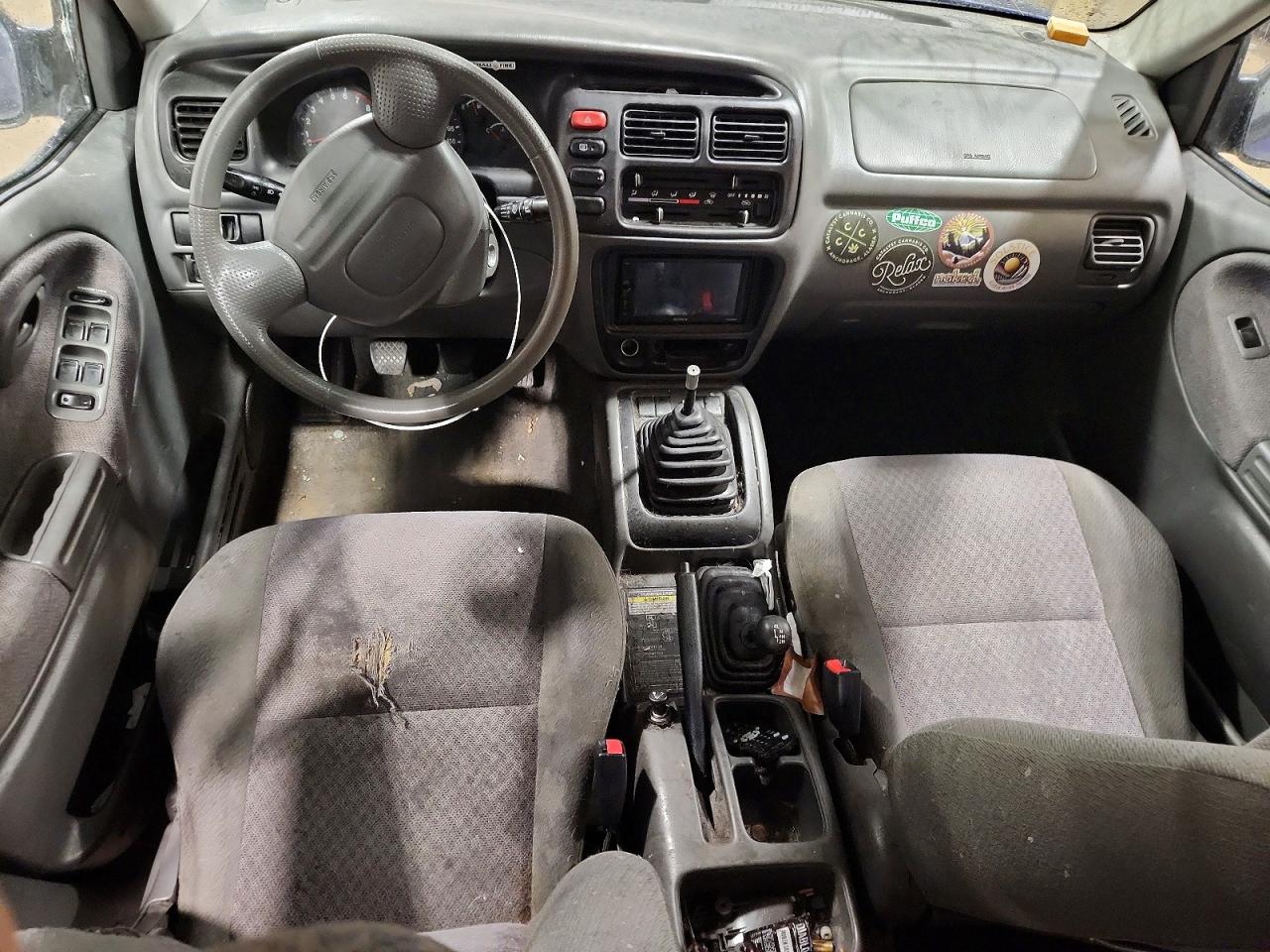 1999 Chevrolet Tracker Blue vin: 2CNBJ13C0X6932410